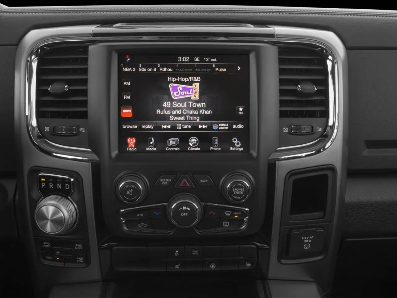 RAM 1500 снимка RAM 1500