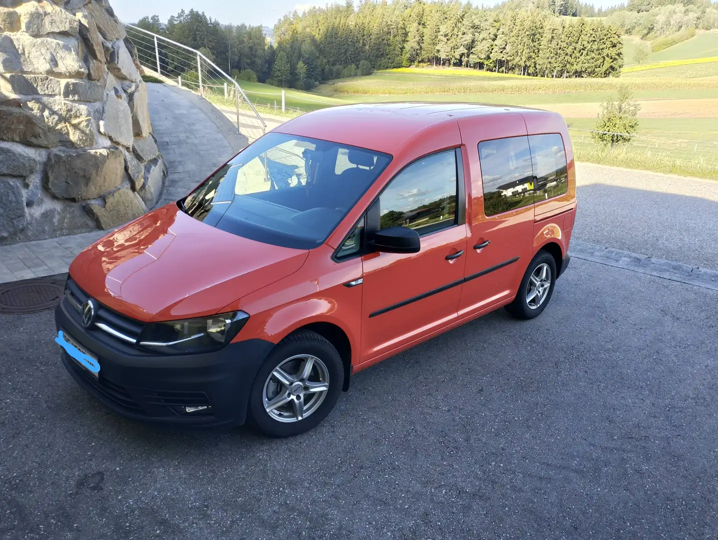 Volkswagen Caddy 2.0 TDI, Bluemotion, 102PS Rot - 1