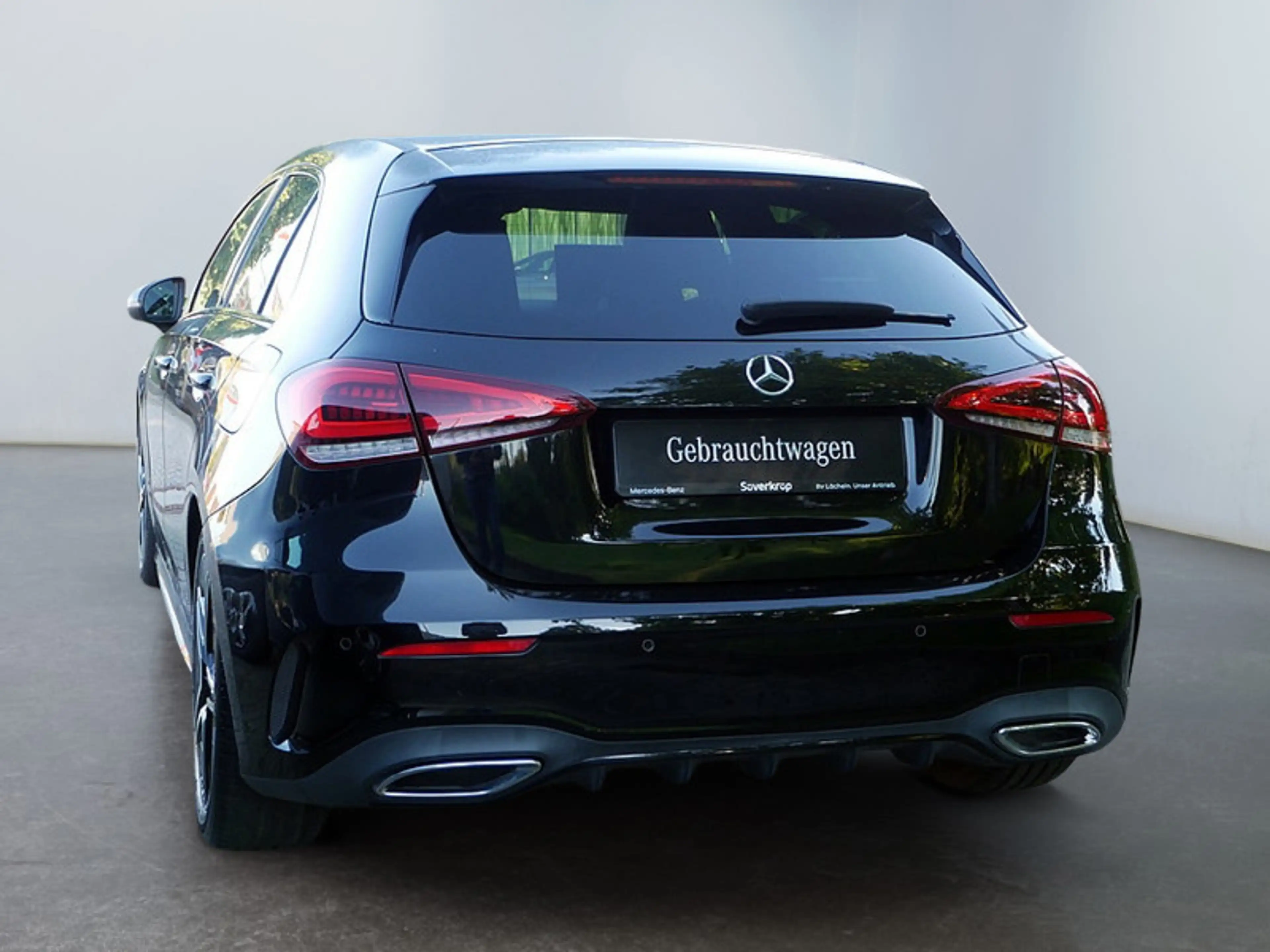 Mercedes-Benz A 250 4M AMG BURM NIGHT PREMIUM MULTI DISTR PANO — photo 4