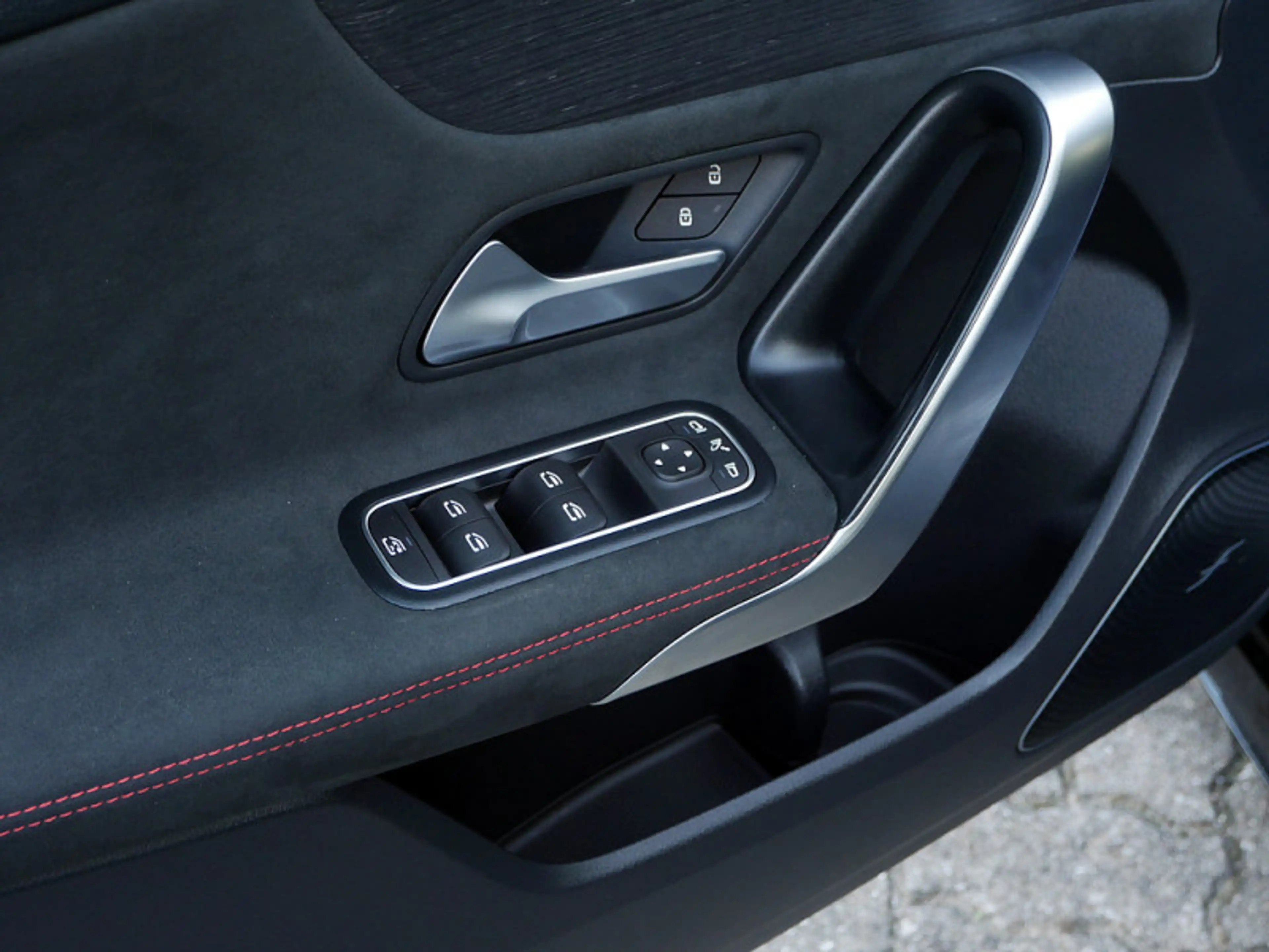 Mercedes-Benz A 250 4M AMG BURM NIGHT PREMIUM MULTI DISTR PANO — photo 13