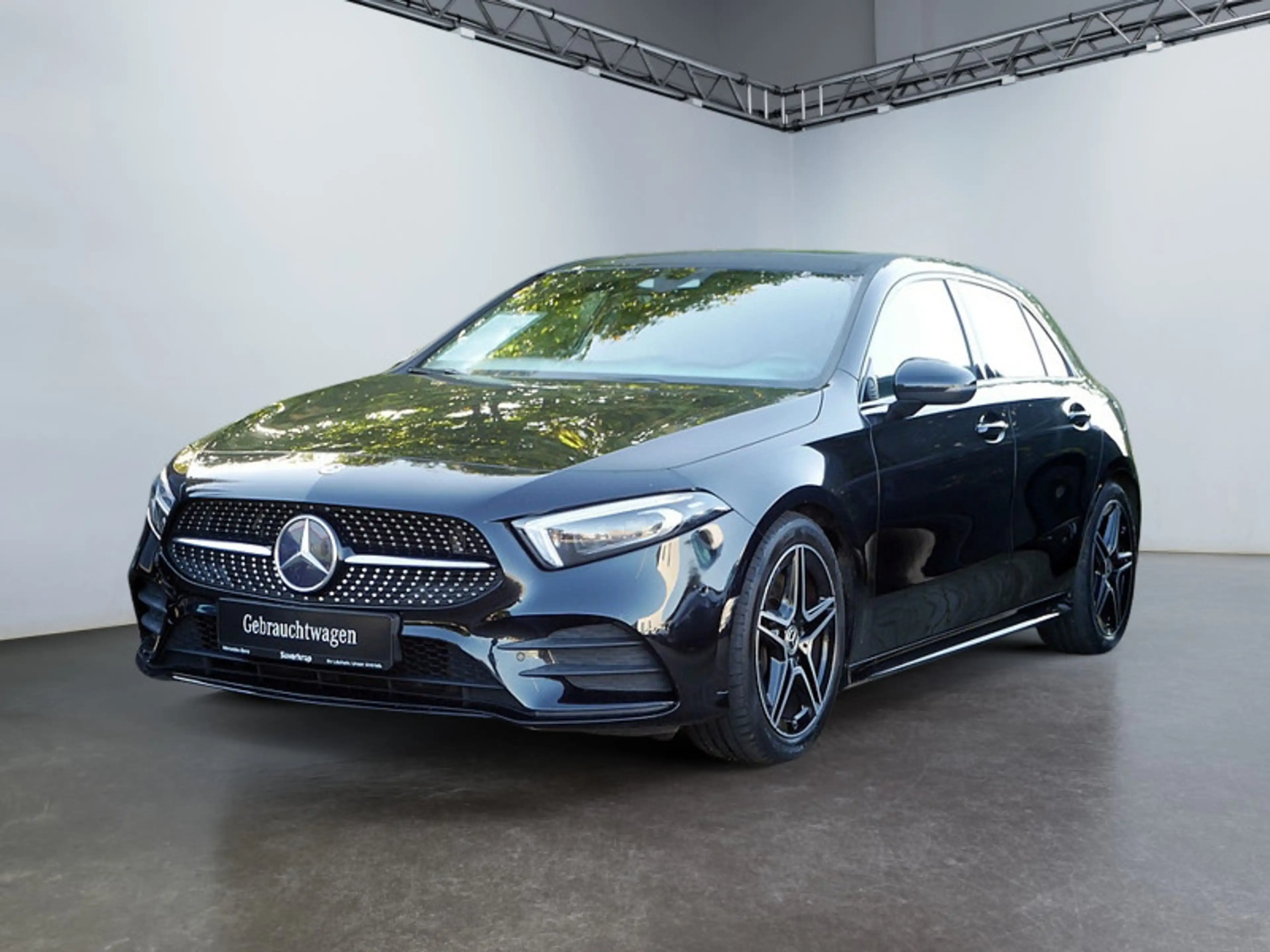 Mercedes-Benz A 250 4M AMG BURM NIGHT PREMIUM MULTI DISTR PANO — photo 2