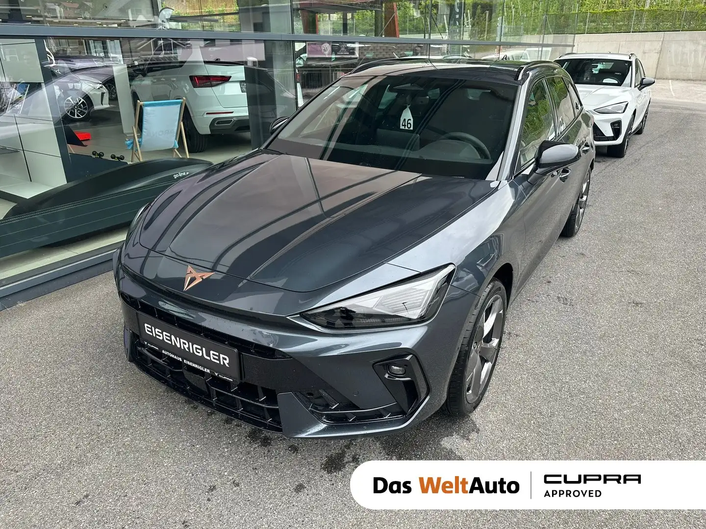 CUPRA Leon 1.5 eTSI DSG Grau - 1