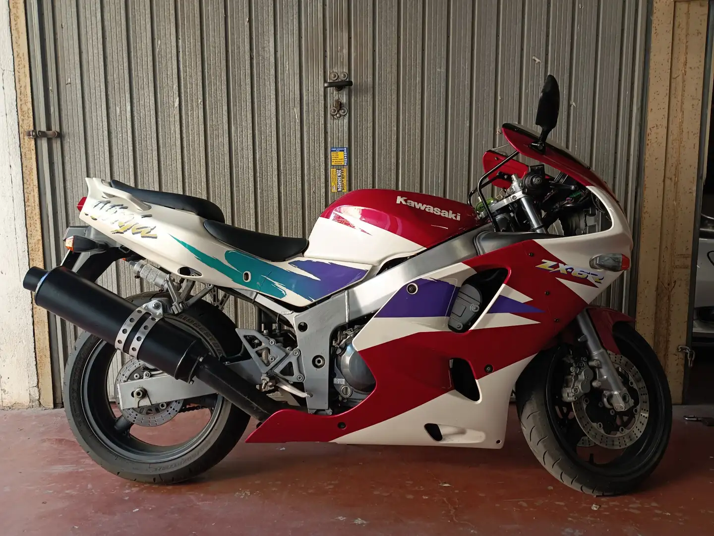 Kawasaki Ninja ZX-6R Rosso - 2