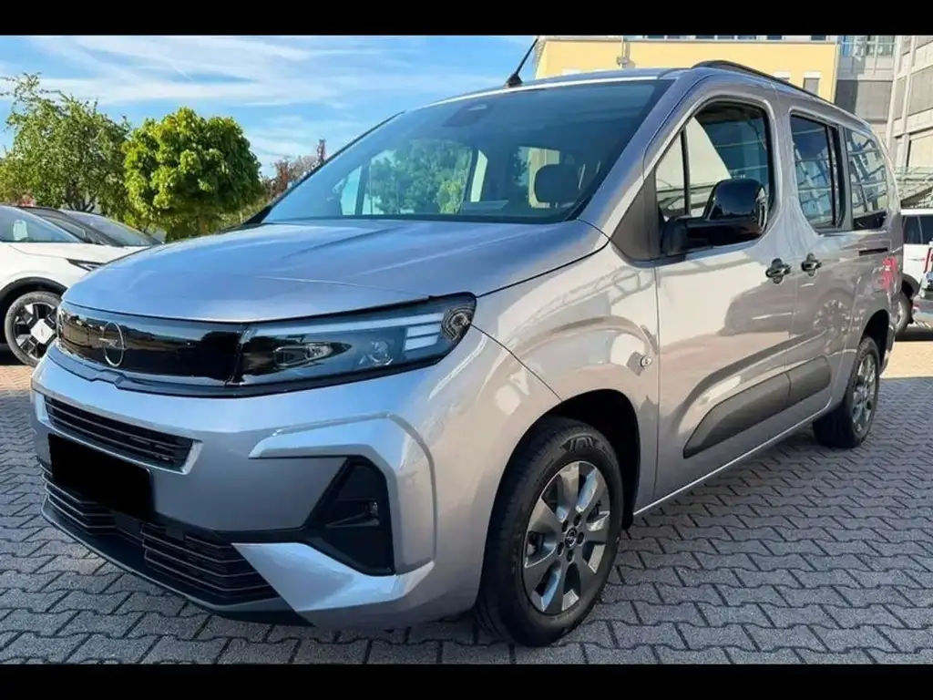 Opel Combo Life 2025 из Европы — купить под ключ