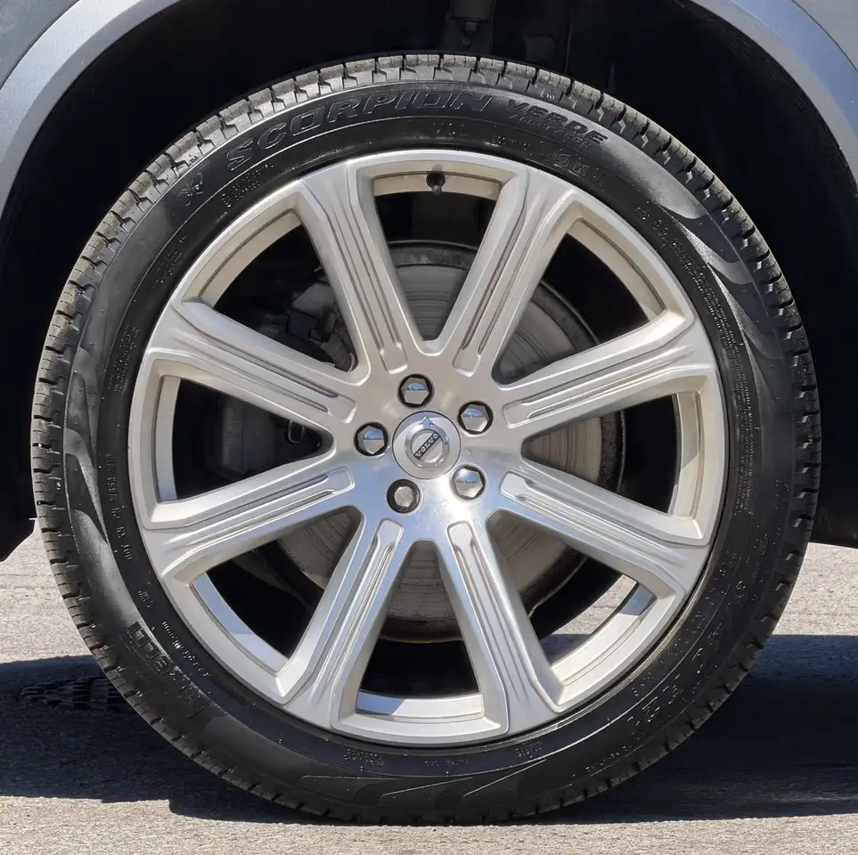 Volvo XC90 снимка Volvo XC90