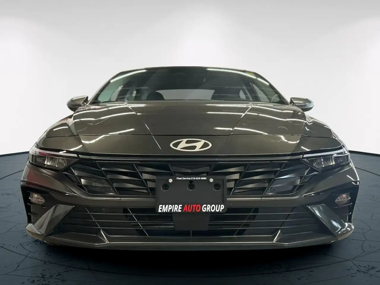 Hyundai ELANTRA снимка Hyundai ELANTRA
