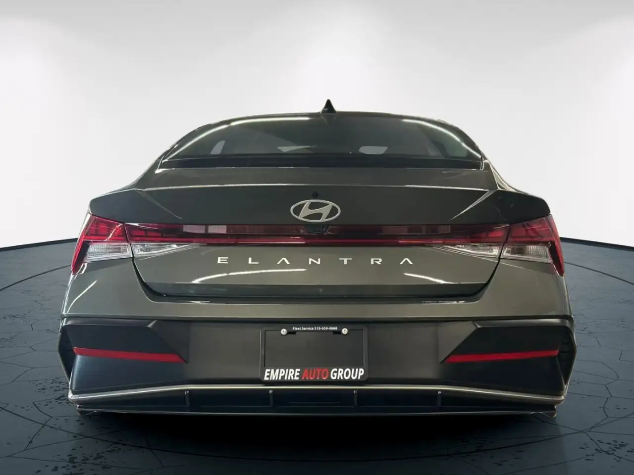 Hyundai ELANTRA снимка Hyundai ELANTRA