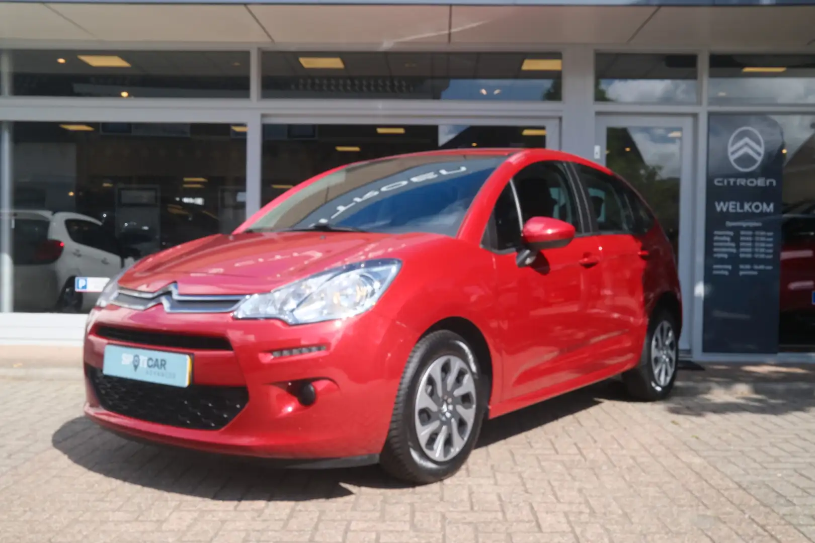 Citroen C3 PureTech 82 Tendance Navi/Airco Rosso - 2
