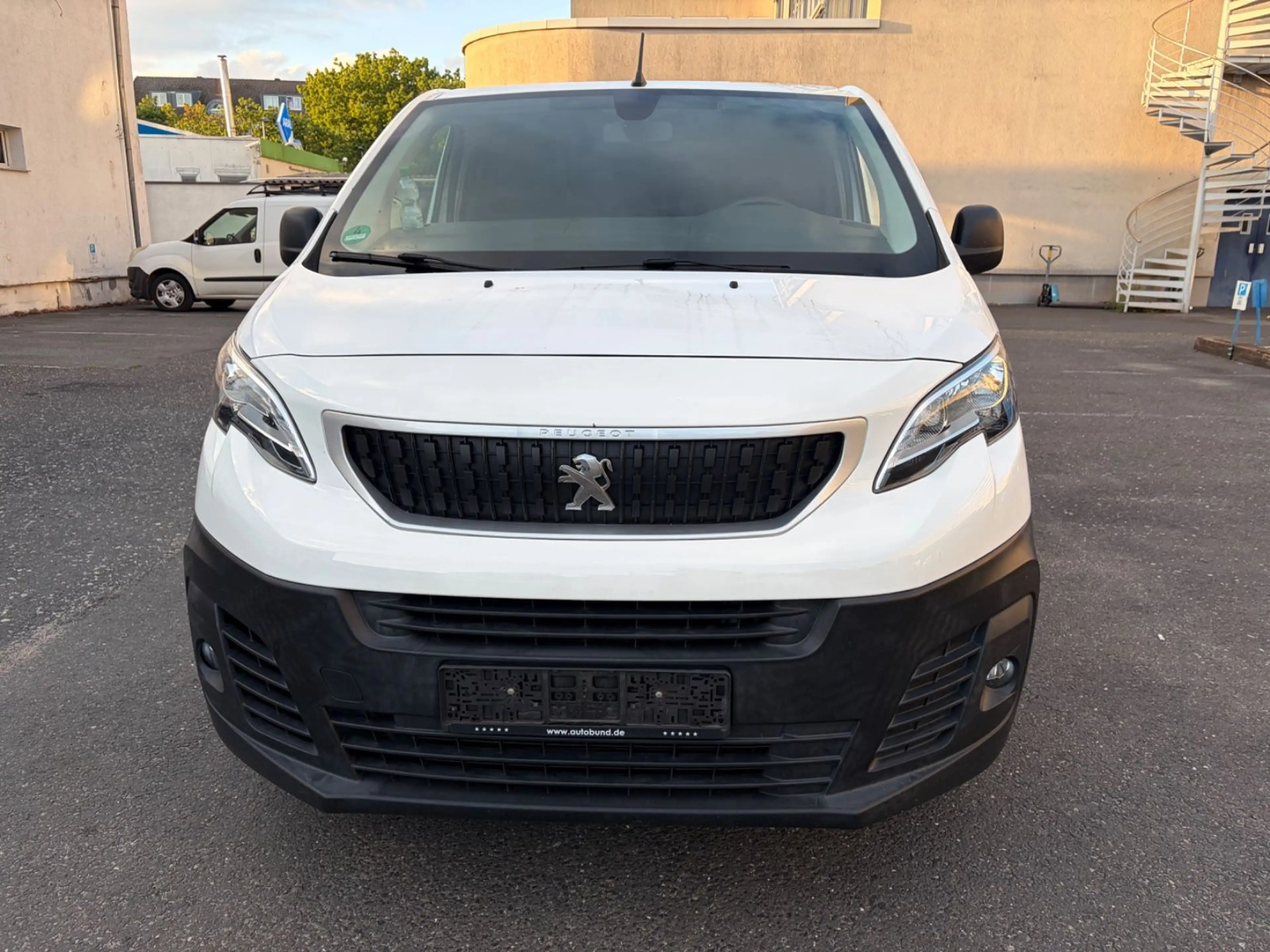 Peugeot Expert 1.5 BLUE HDI 120 *PDC Klima 1.Hand* — photo 2