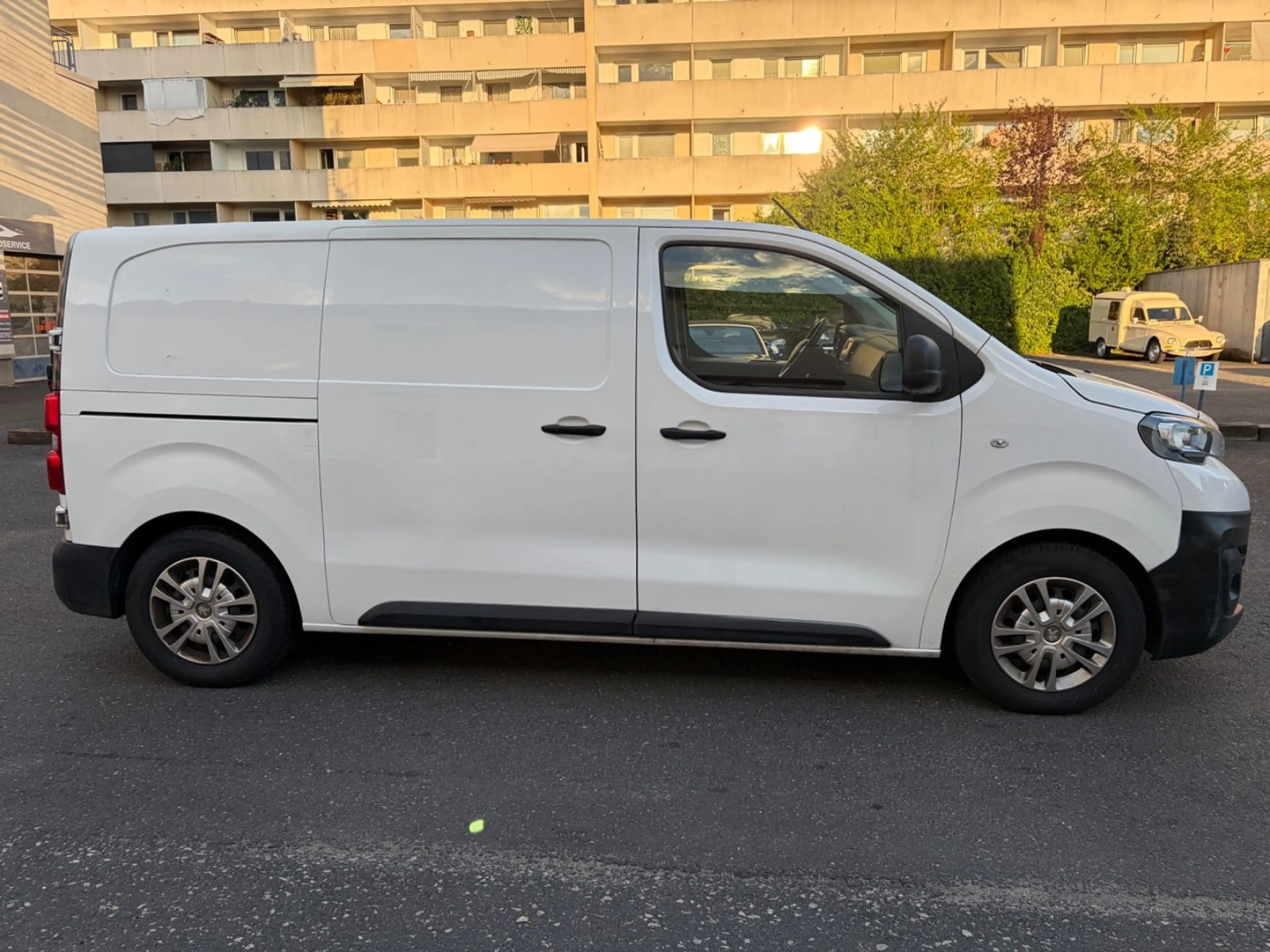 Peugeot Expert 1.5 BLUE HDI 120 *PDC Klima 1.Hand* — photo 5