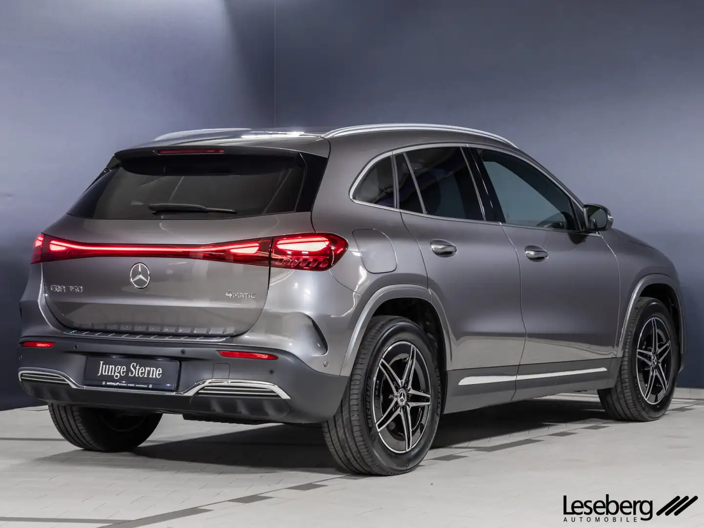 Mercedes-Benz EQA 350 EQA 350 4MATIC AMG LED /DISTRONIC /360° /KEYLESS Grau - 2