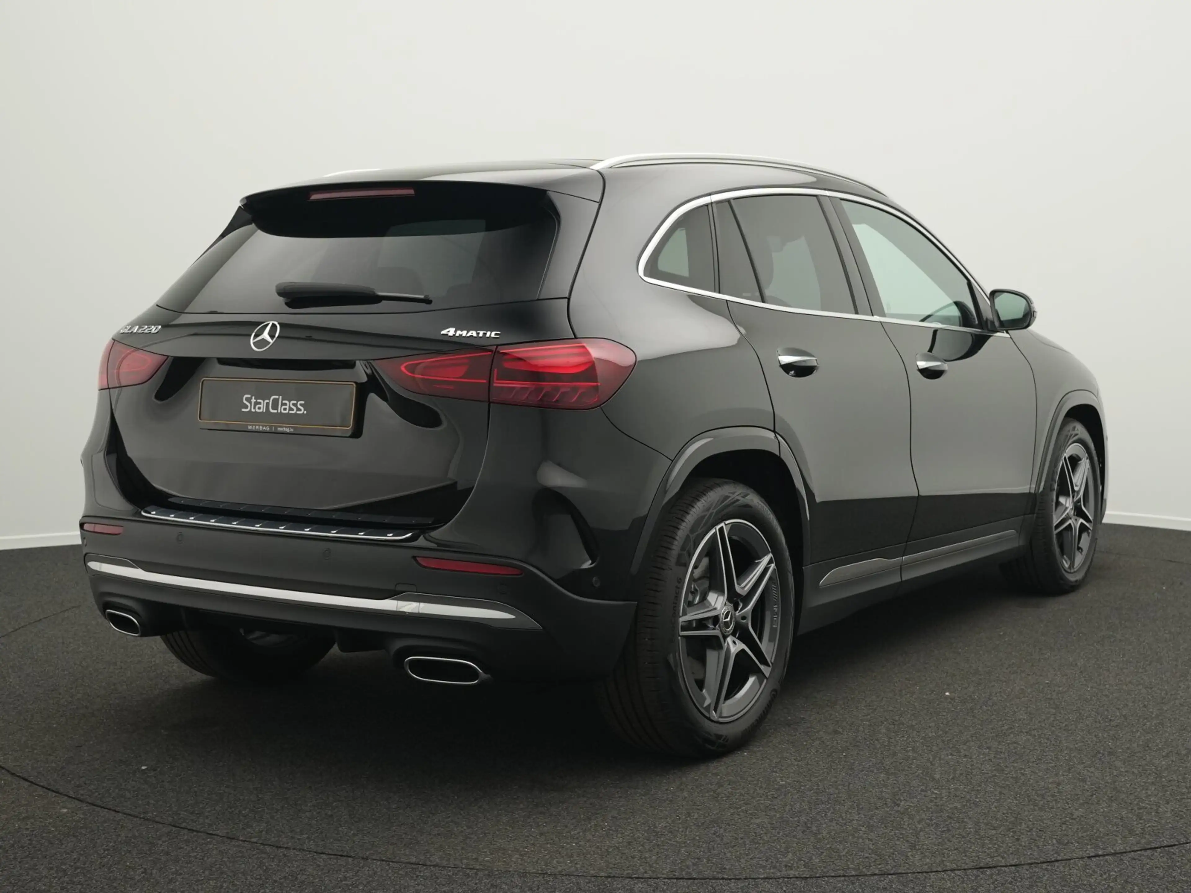 Mercedes-Benz GLA 220 GLA 220 4MATIC Multi+Pano+AHK+Handsfree AMG Line — photo 3