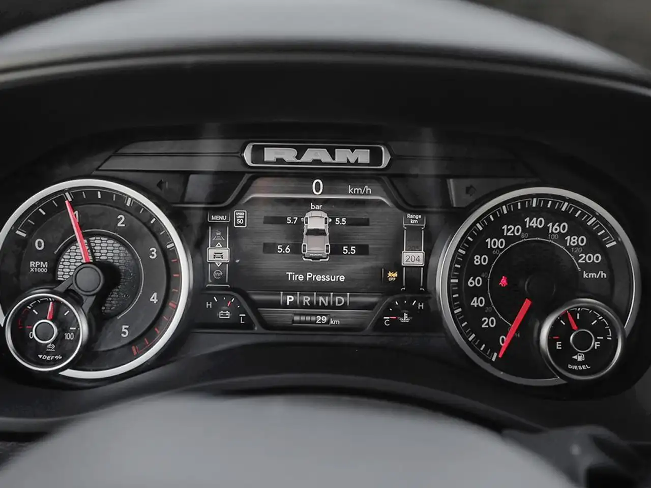 RAM 3500 снимка RAM 3500