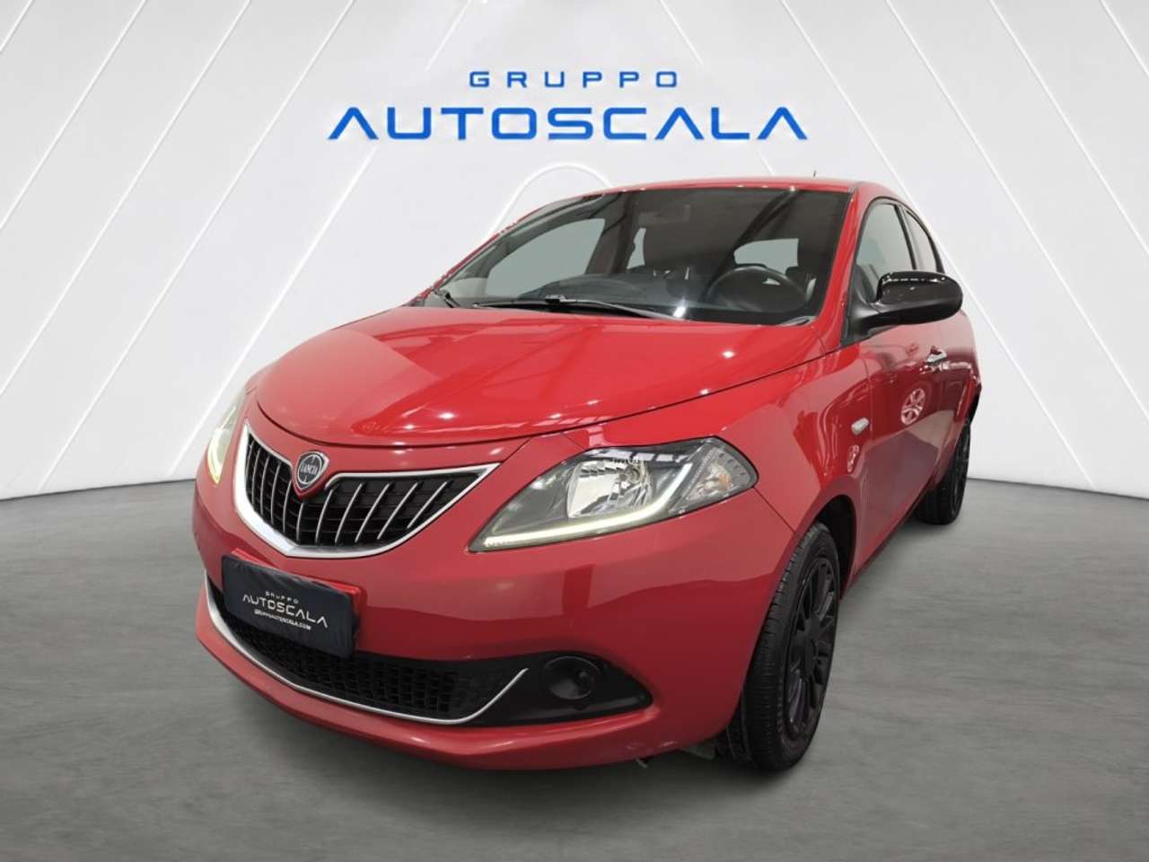 Lancia Ypsilon 1.0 FireFly 5 porte S&S Hybrid Silver