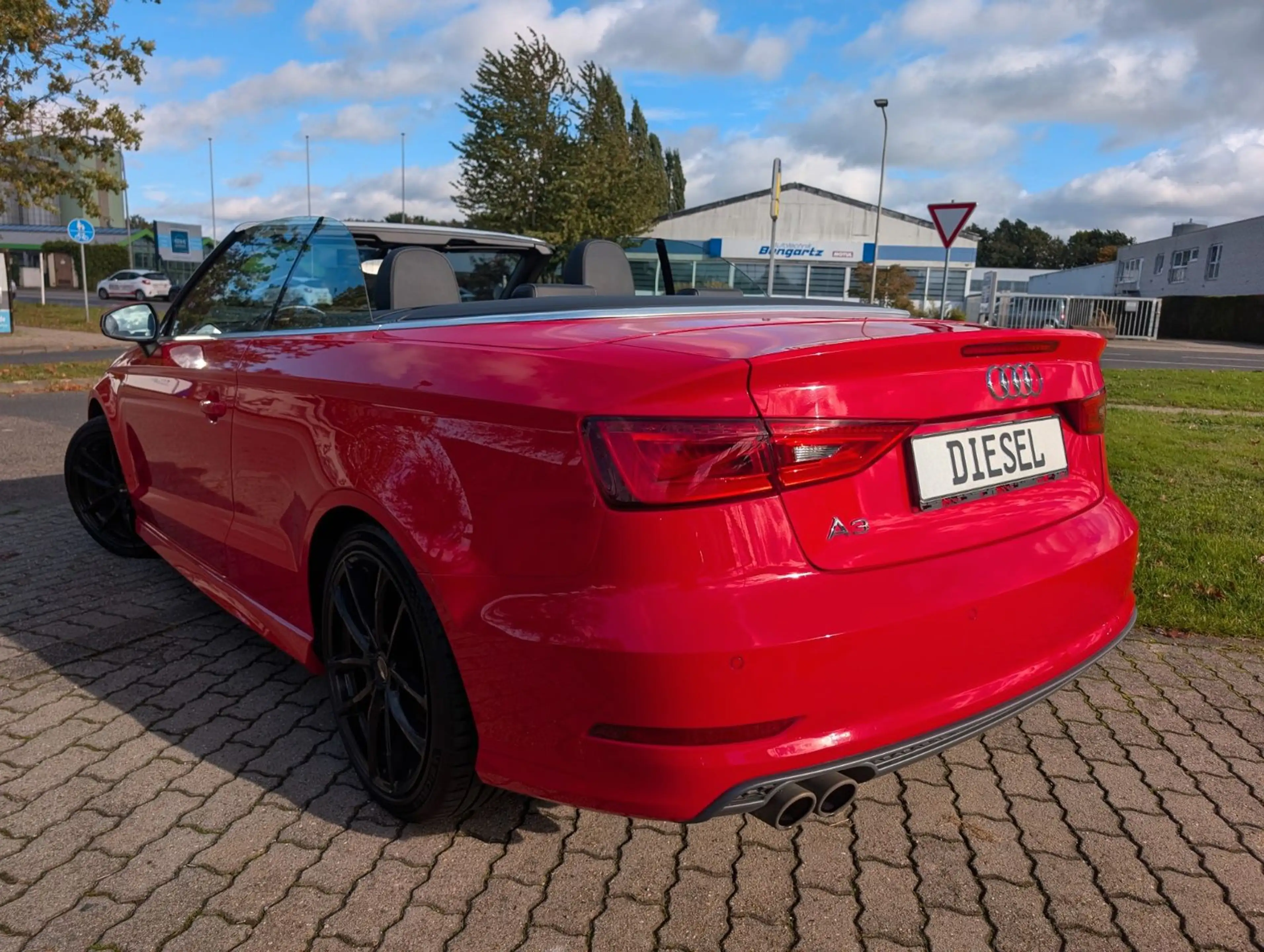 Audi A3 Cabriolet S line Sportpaket*LEDER*PDC*NAVI !! — photo 15