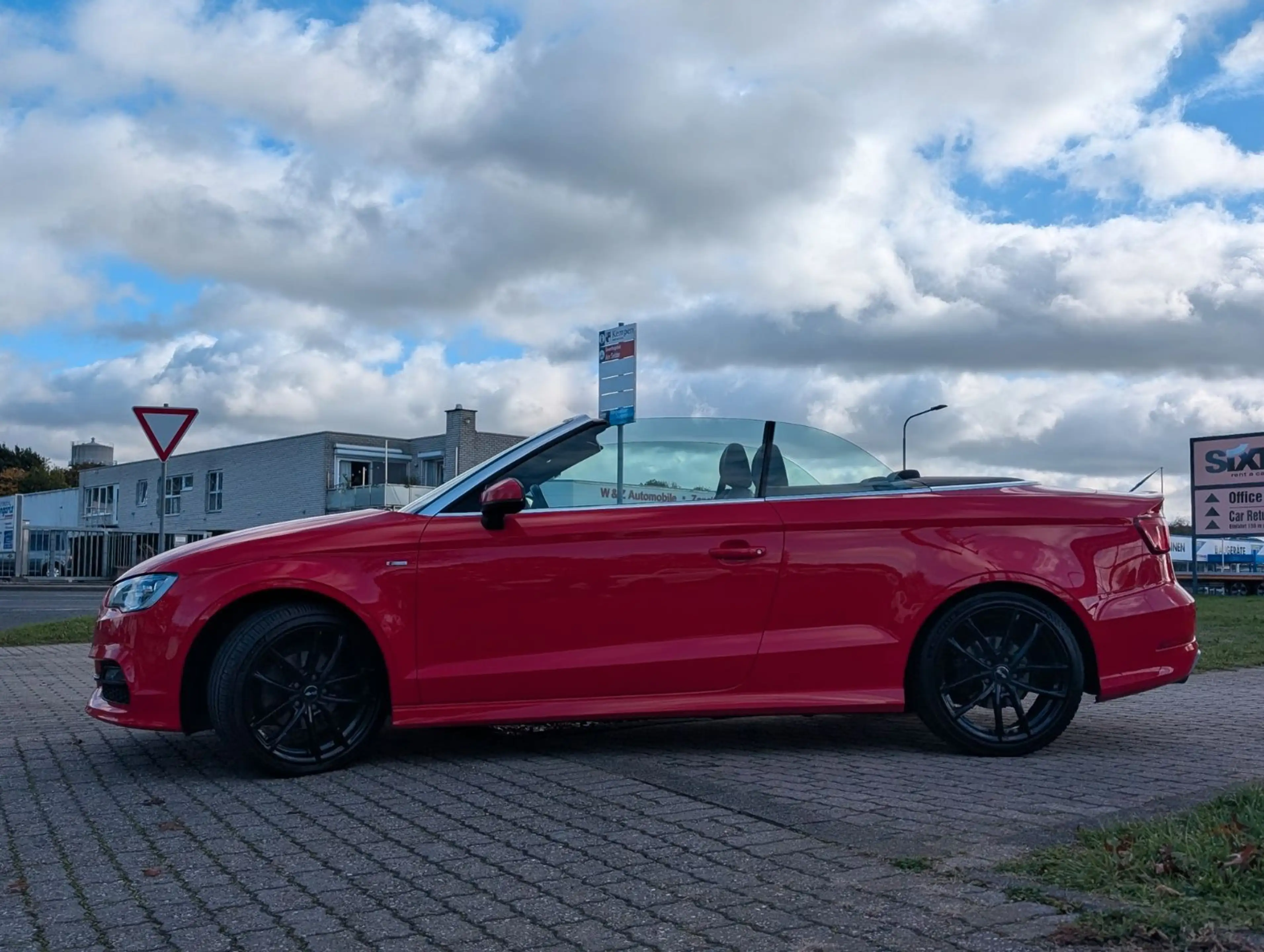 Audi A3 Cabriolet S line Sportpaket*LEDER*PDC*NAVI !! — photo 9