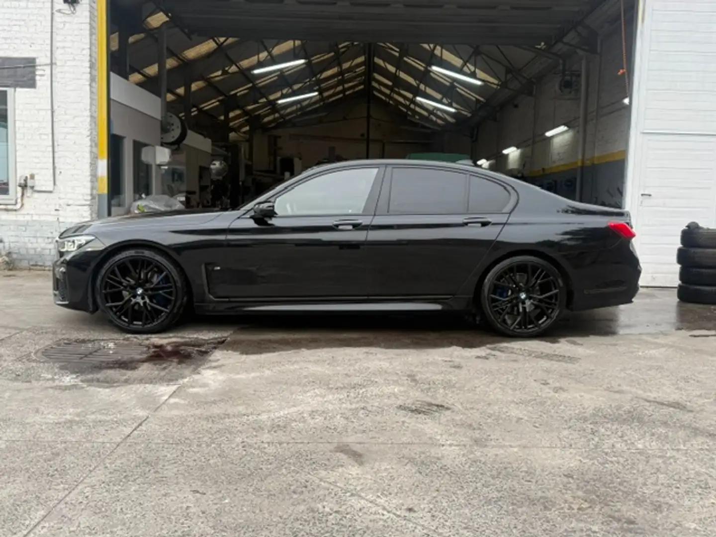 BMW 730 Long 730 dAL MHEV AdBlue M-PAKKET Negro - 2