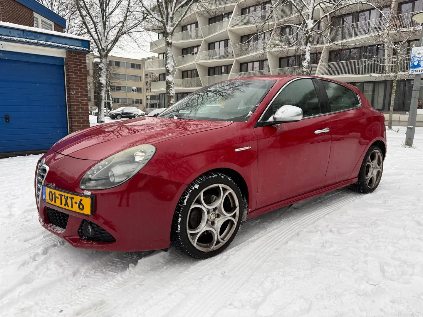 Alfa Romeo Giulietta 1.4 T Distinctive AUTOMAAT Leder Rot - 1