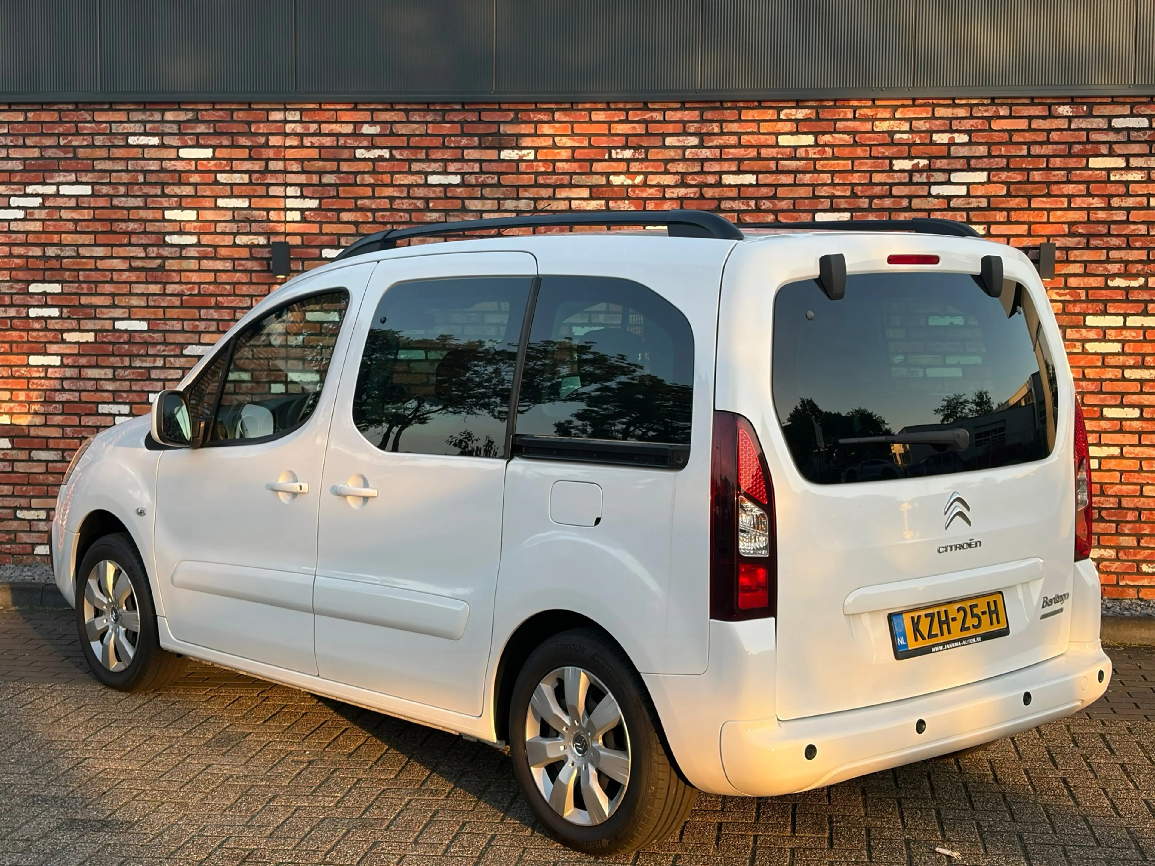 Citroen Berlingo 1.2 Shine 5-Pers Carplay Cruise Clima Pdc 1Eig Vol — photo 15