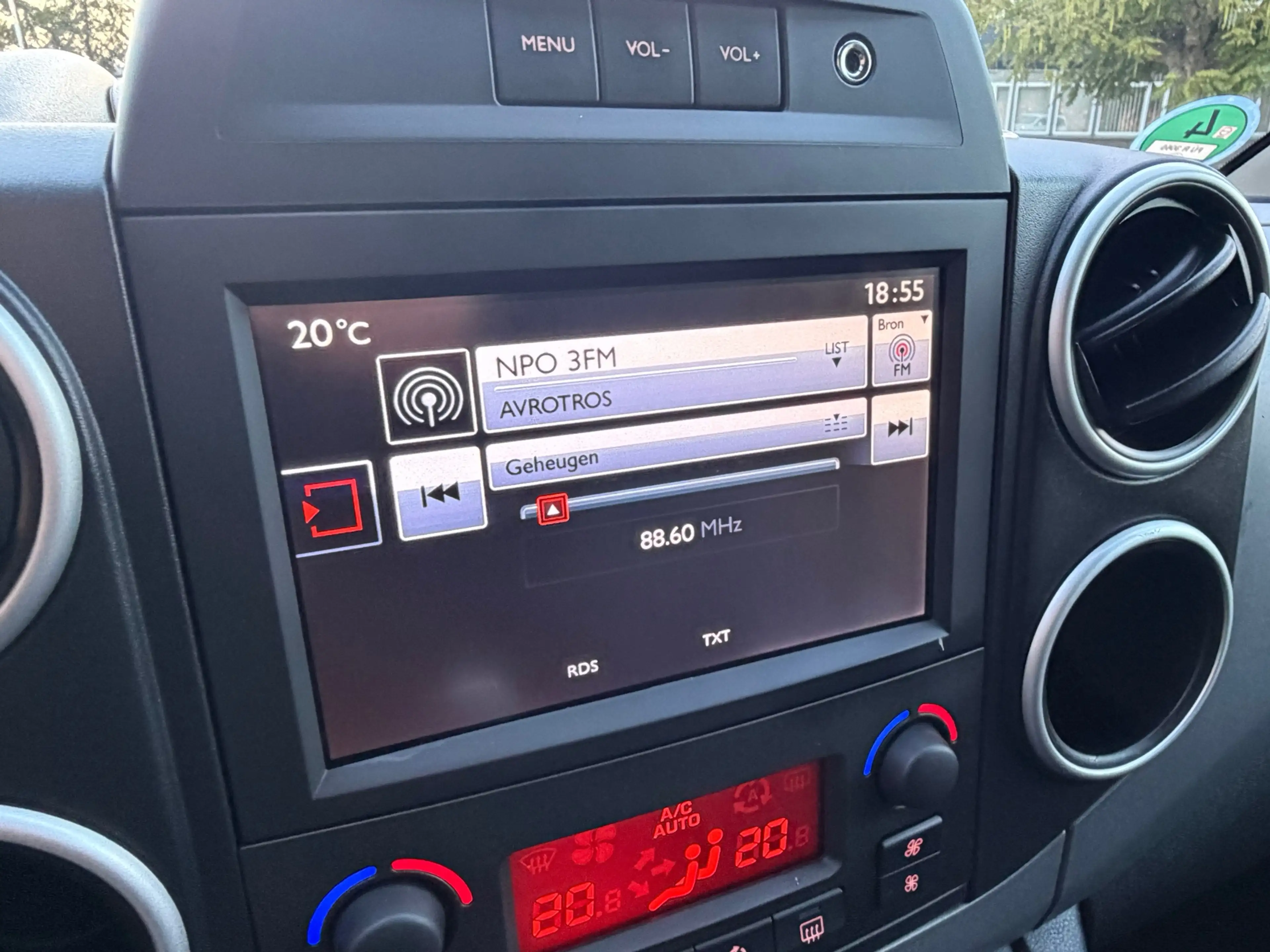 Citroen Berlingo 1.2 Shine 5-Pers Carplay Cruise Clima Pdc 1Eig Vol — photo 27