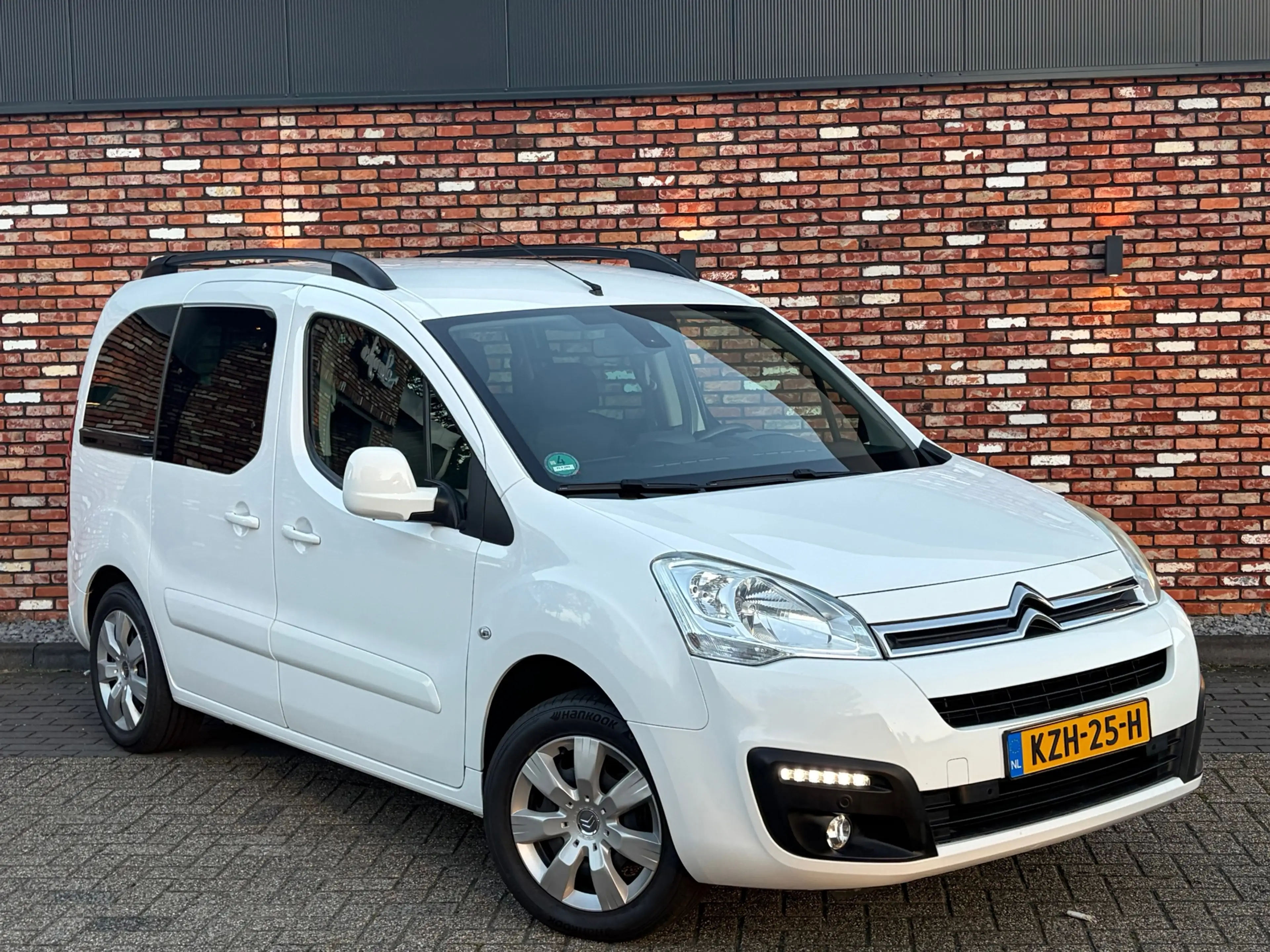 Citroen Berlingo 1.2 Shine 5-Pers Carplay Cruise Clima Pdc 1Eig Vol — photo 10