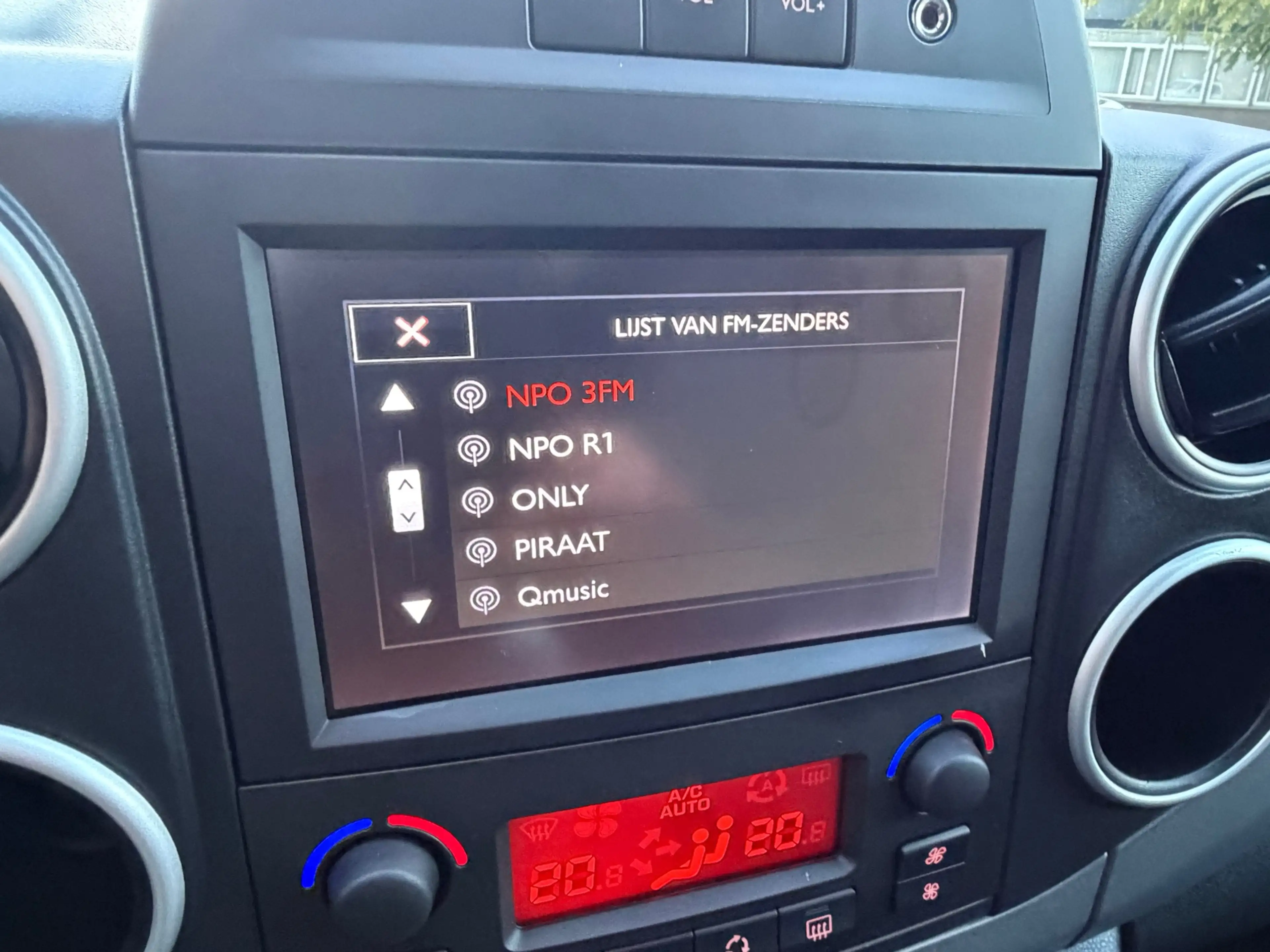 Citroen Berlingo 1.2 Shine 5-Pers Carplay Cruise Clima Pdc 1Eig Vol — photo 29