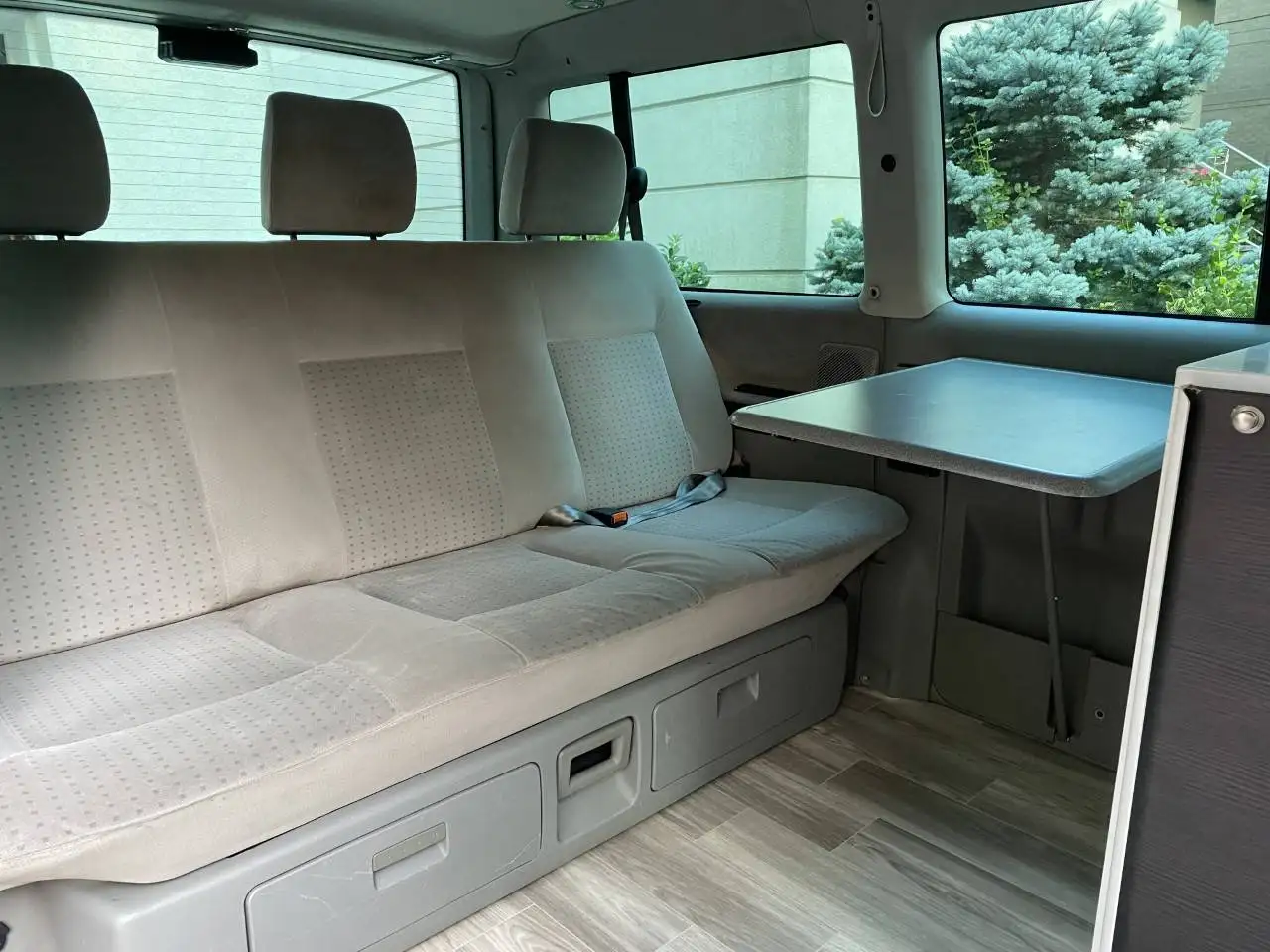 Volkswagen Eurovan снимка Volkswagen Eurovan