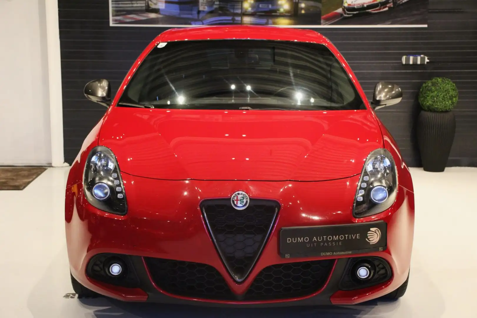 Alfa Romeo Giulietta 1.4 Turbo Veloce - Facelift - Rosso Alfa - Dealer Rood - 2