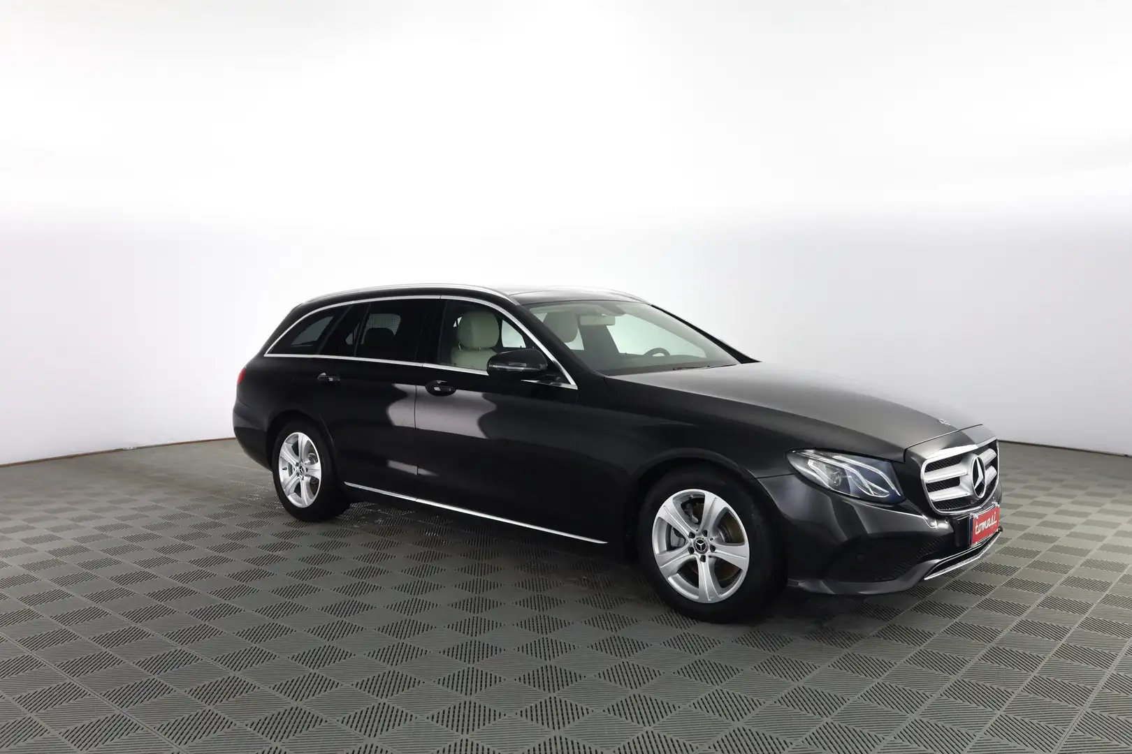 Mercedes-Benz MERCEDES E 220 d S.W. 4Matic Auto Business Sport Чёрный - 2