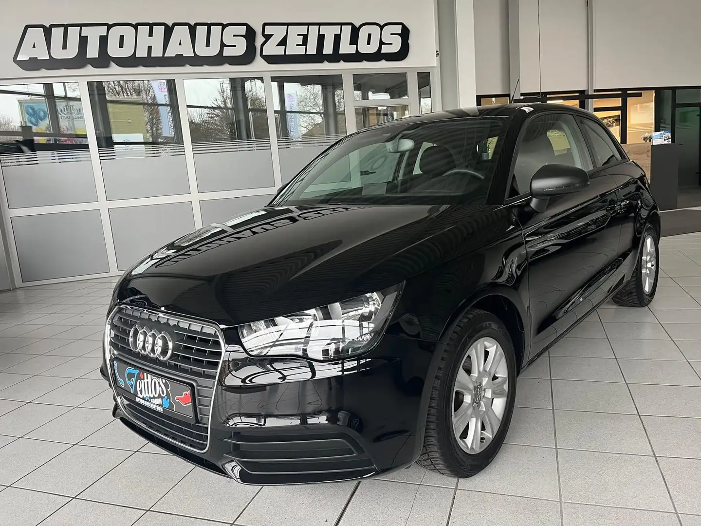 Audi A1 Attraction *SHZ*PDC*Bluetooth*Alu*Allwetter* Schwarz - 1