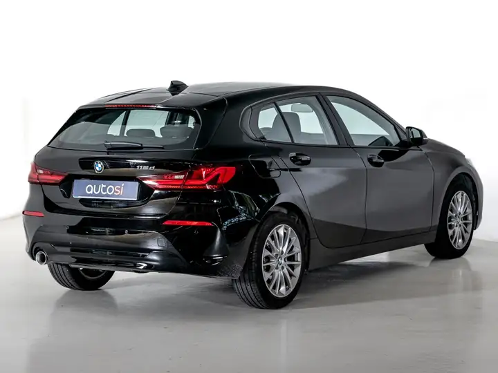 BMW Serie 1 116d (F40) 2020, foto 4