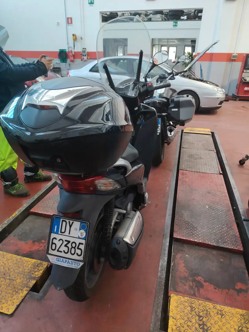 Honda SH 300 Grau - 2