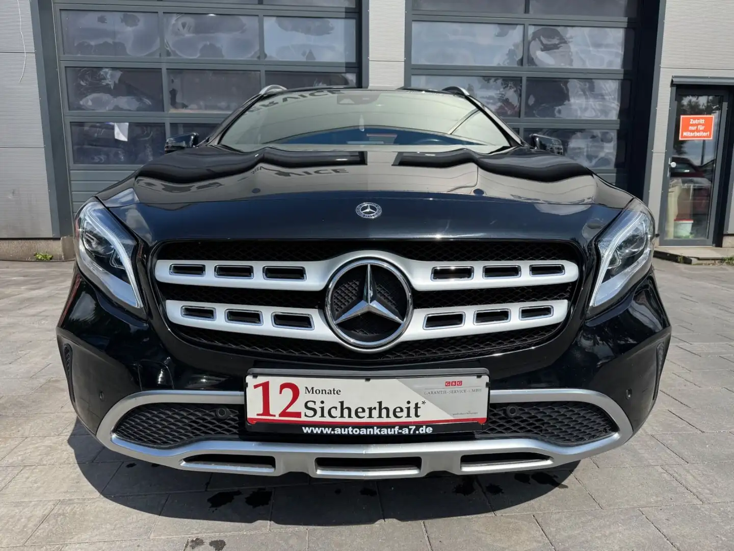 Mercedes-Benz GLA 250 7G-DCT Urban Negro - 2