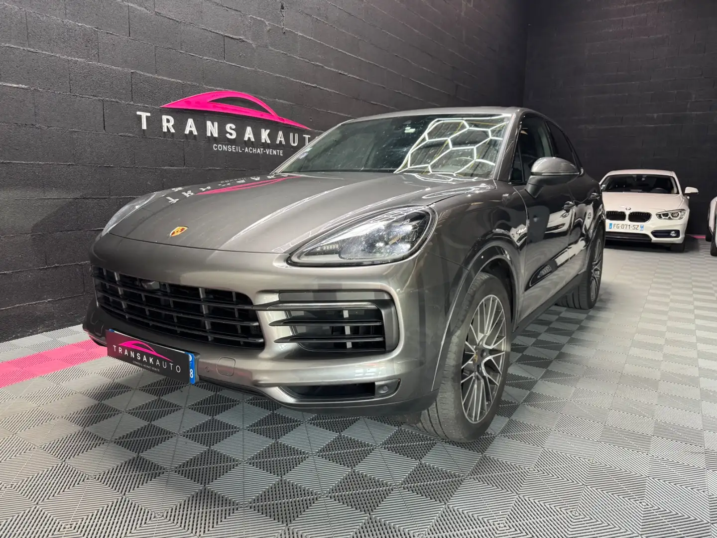 Porsche Cayenne Gris - 1