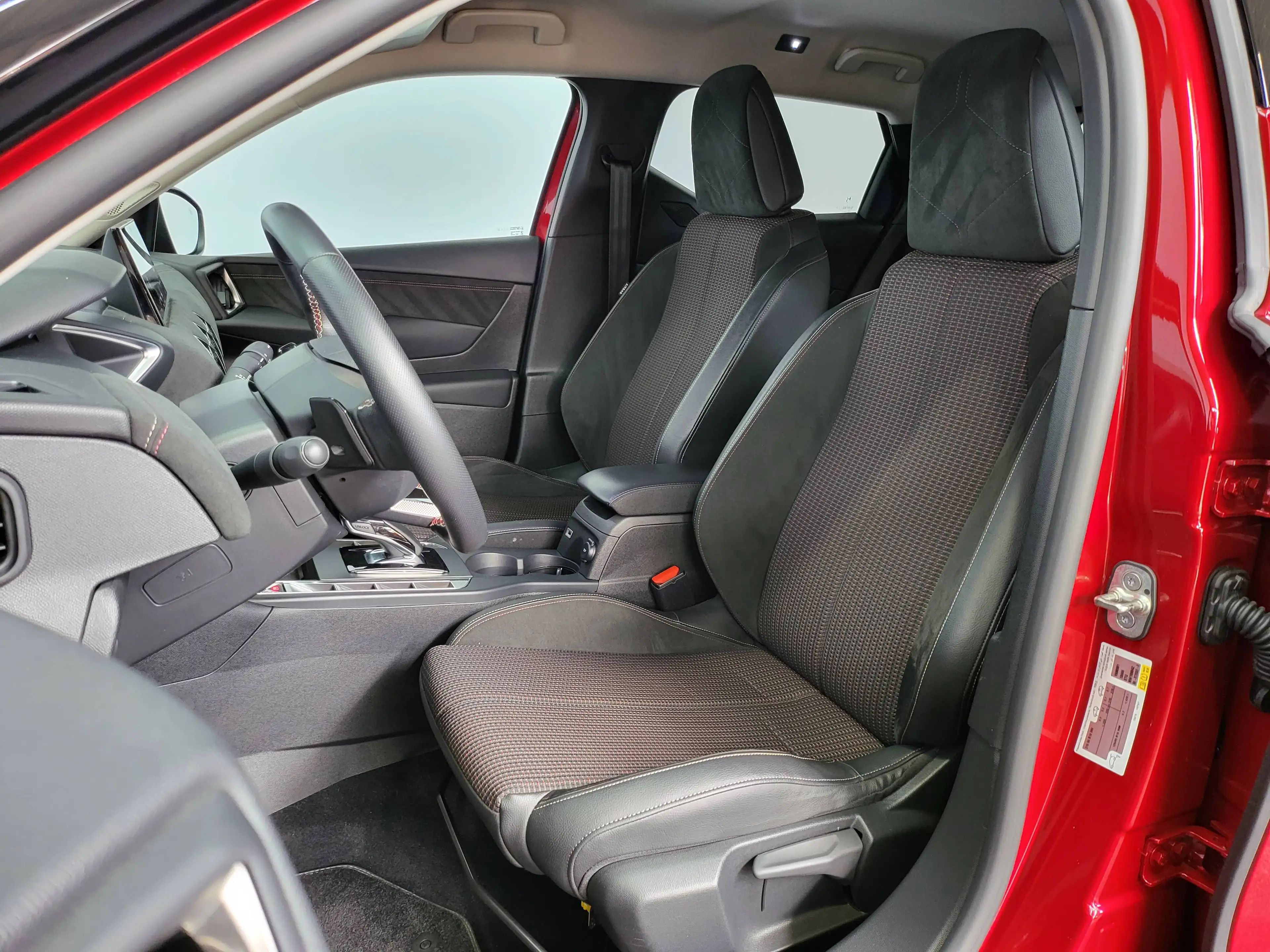 DS Automobiles DS 3 1.2 PT Performance Line | 2023 | 34.546 km | Led | Adaptive Cruise | DAB | Camera | HUD | SuperDeal — photo 12