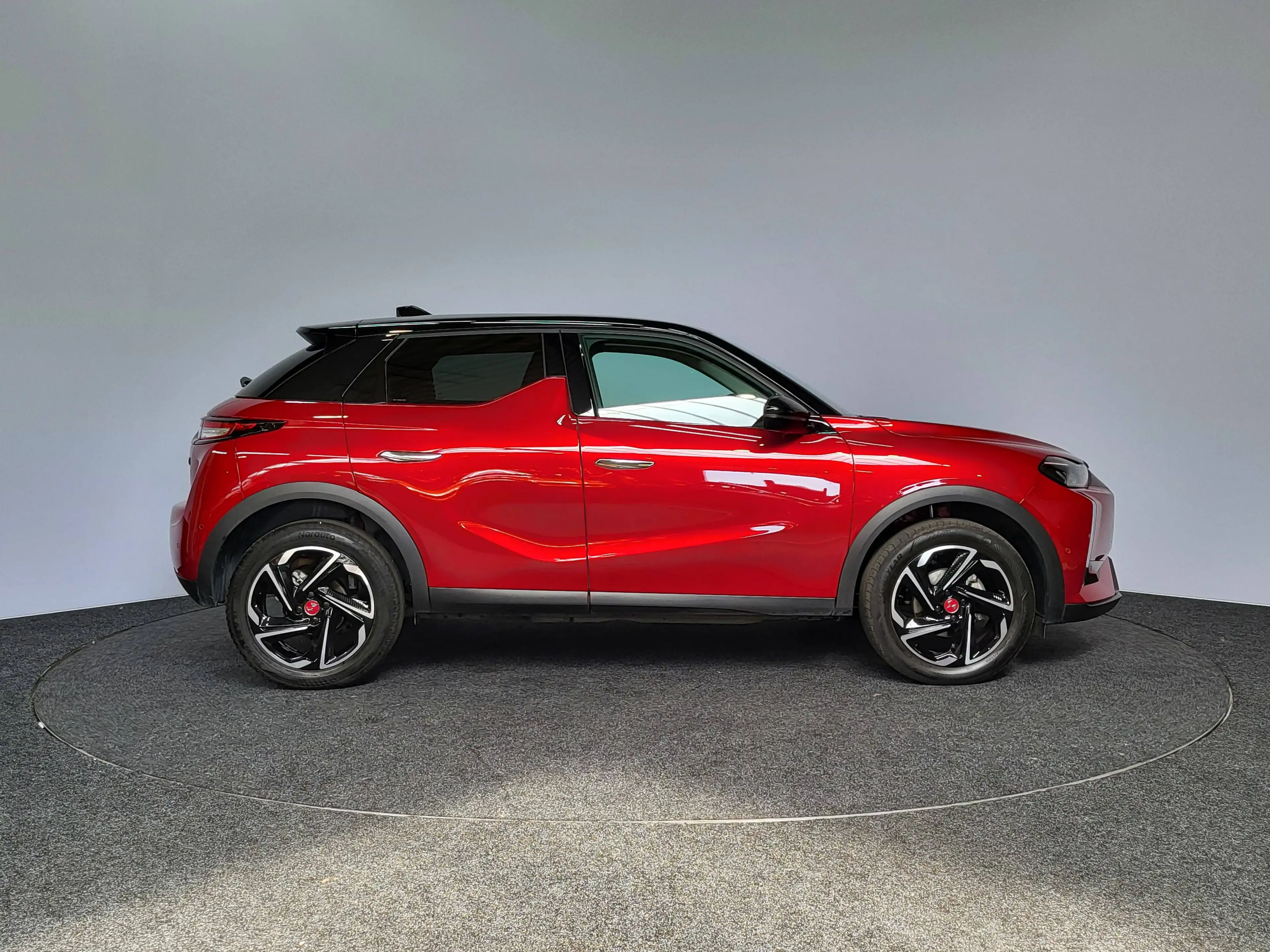 DS Automobiles DS 3 1.2 PT Performance Line | 2023 | 34.546 km | Led | Adaptive Cruise | DAB | Camera | HUD | SuperDeal — photo 7