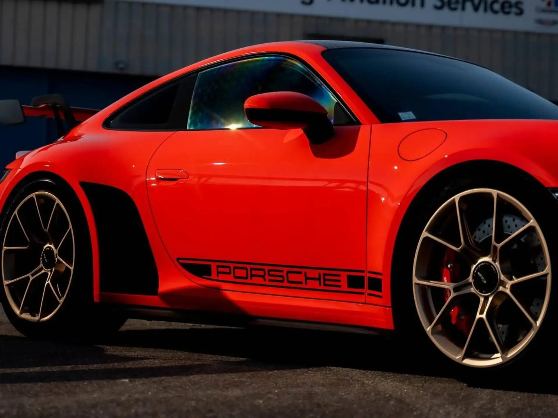 포르쉐 911 GT3 2021 레드 사진 2