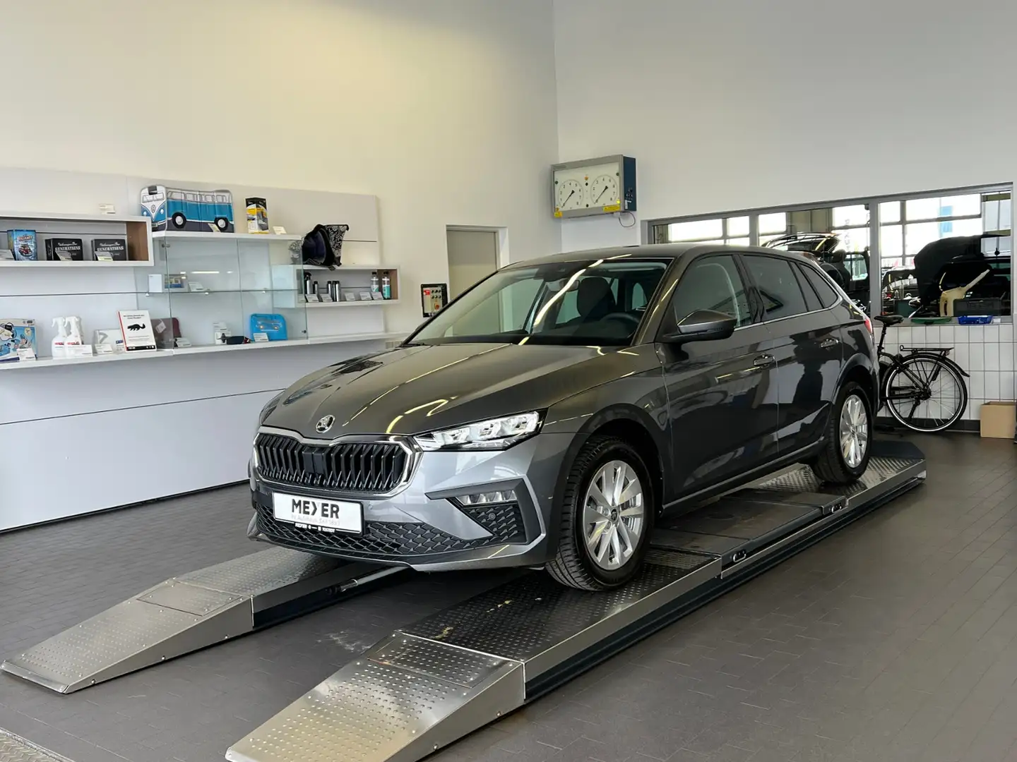 Skoda Scala Selection 1.5 TSI DSG *LED, ACC, SmartLink, Kamer Gris - 2