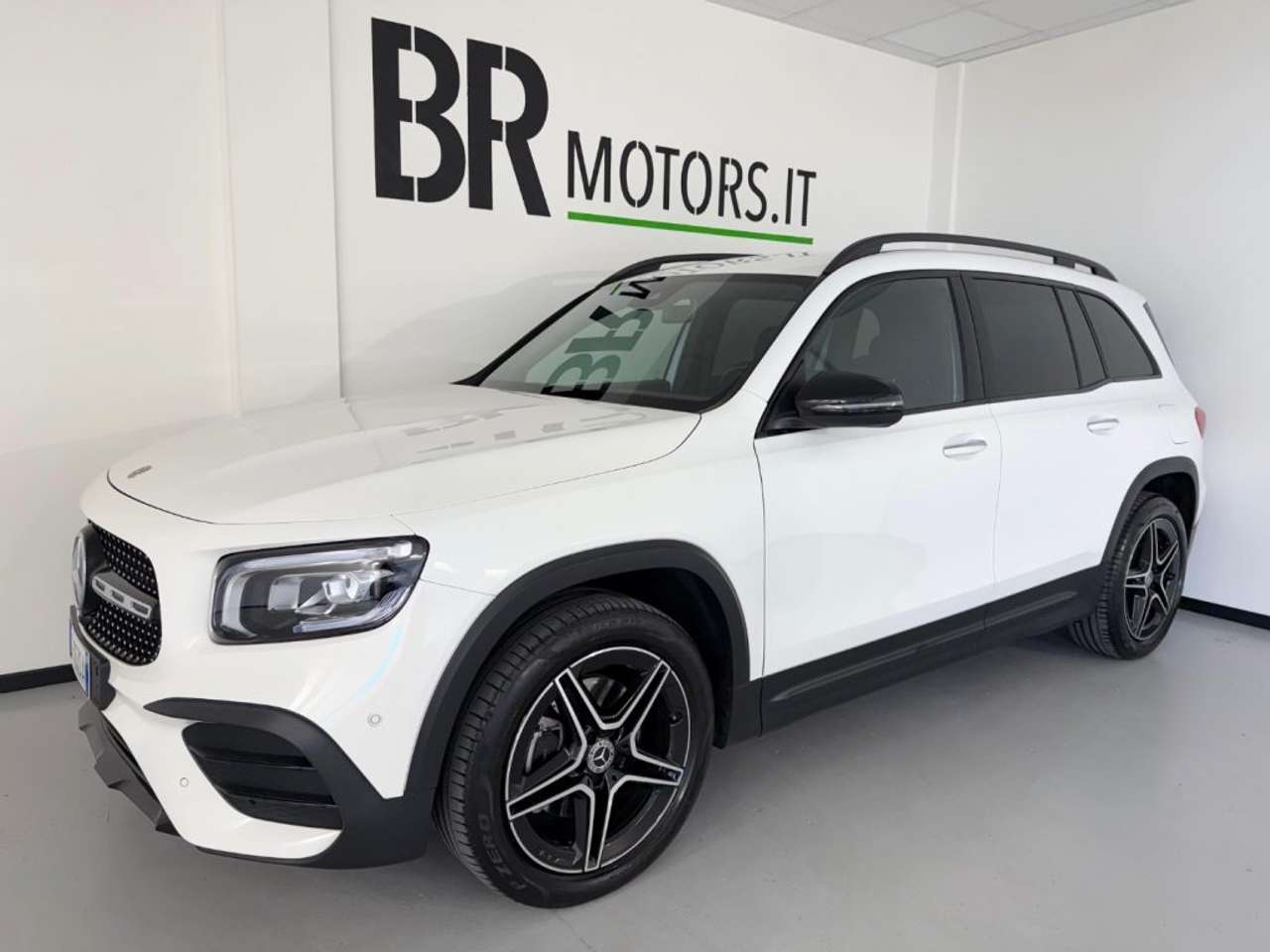Mercedes-Benz GLB 200 d Premium AMG Line 7 POSTI