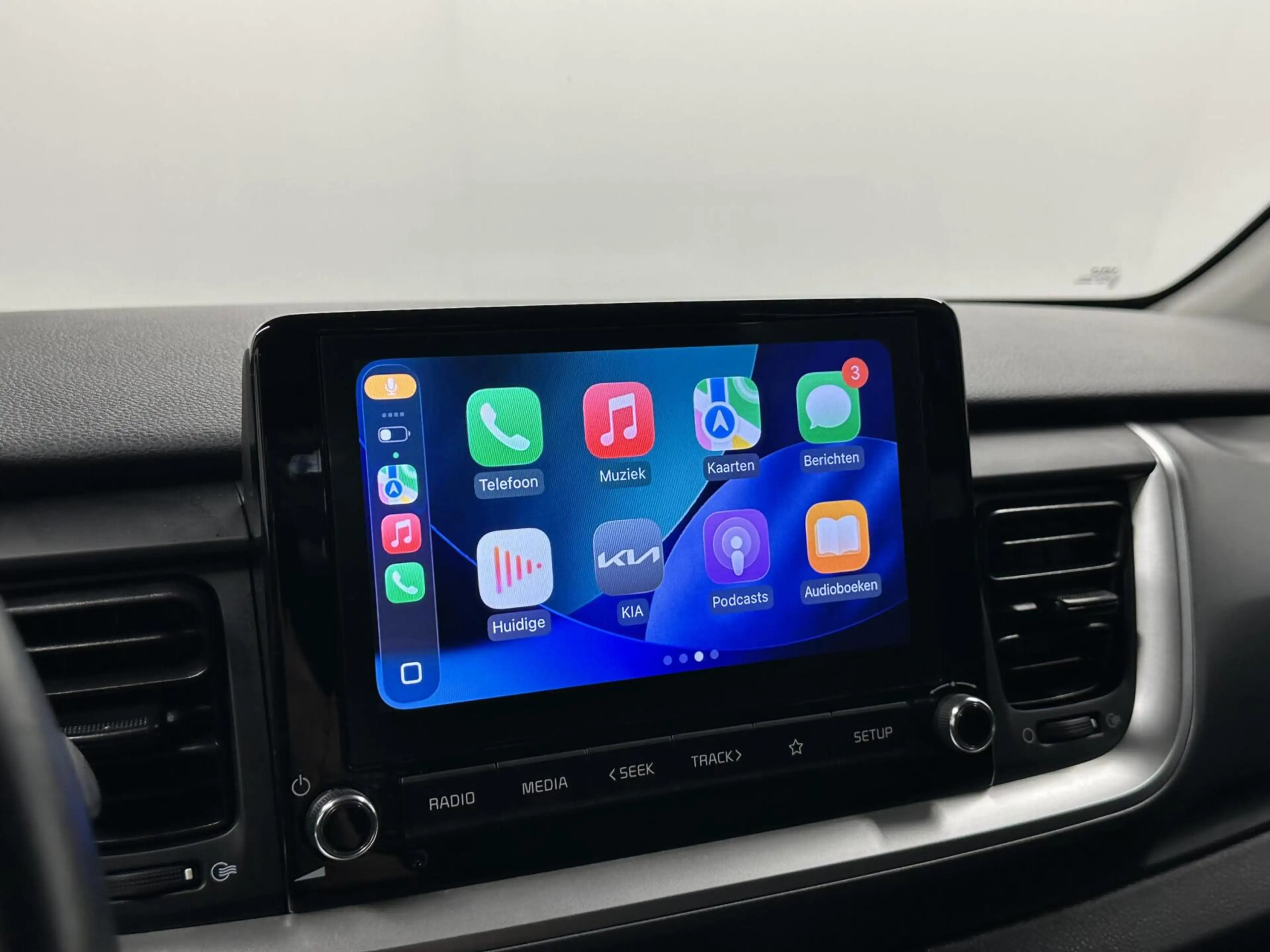 Kia Stonic 1.0 T-GDi MHEV DynamicLine CAMERA CARPLAY NAVI CRU — photo 32