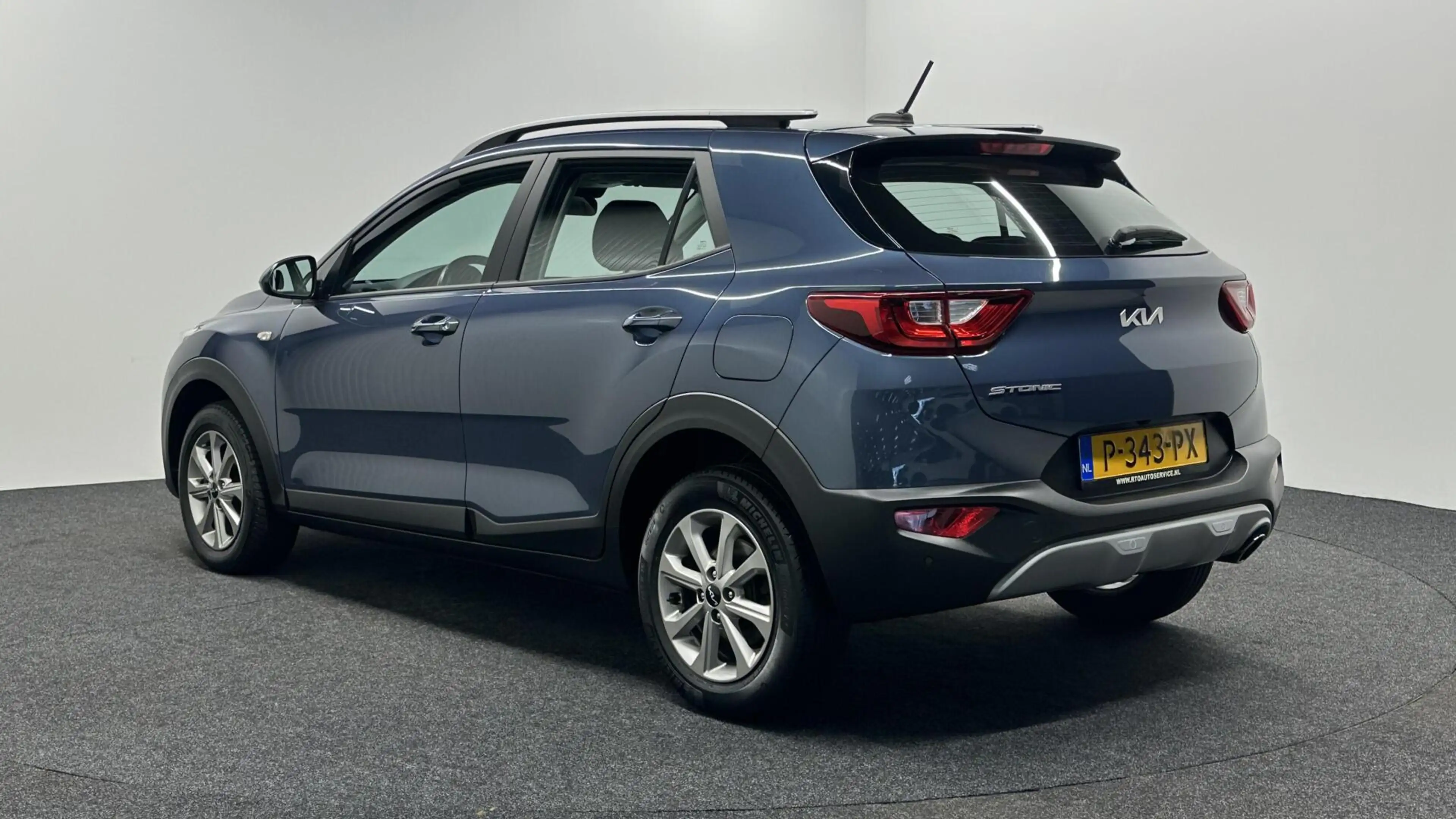 Kia Stonic 1.0 T-GDi MHEV DynamicLine CAMERA CARPLAY NAVI CRU — photo 4