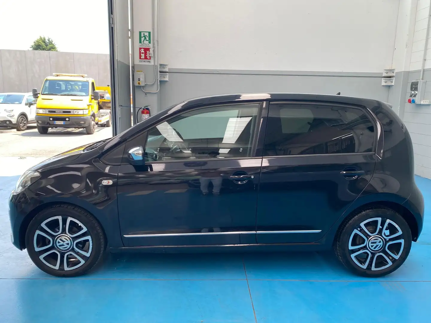 Volkswagen up! 5p 1.0 High 75cv Nero - 2