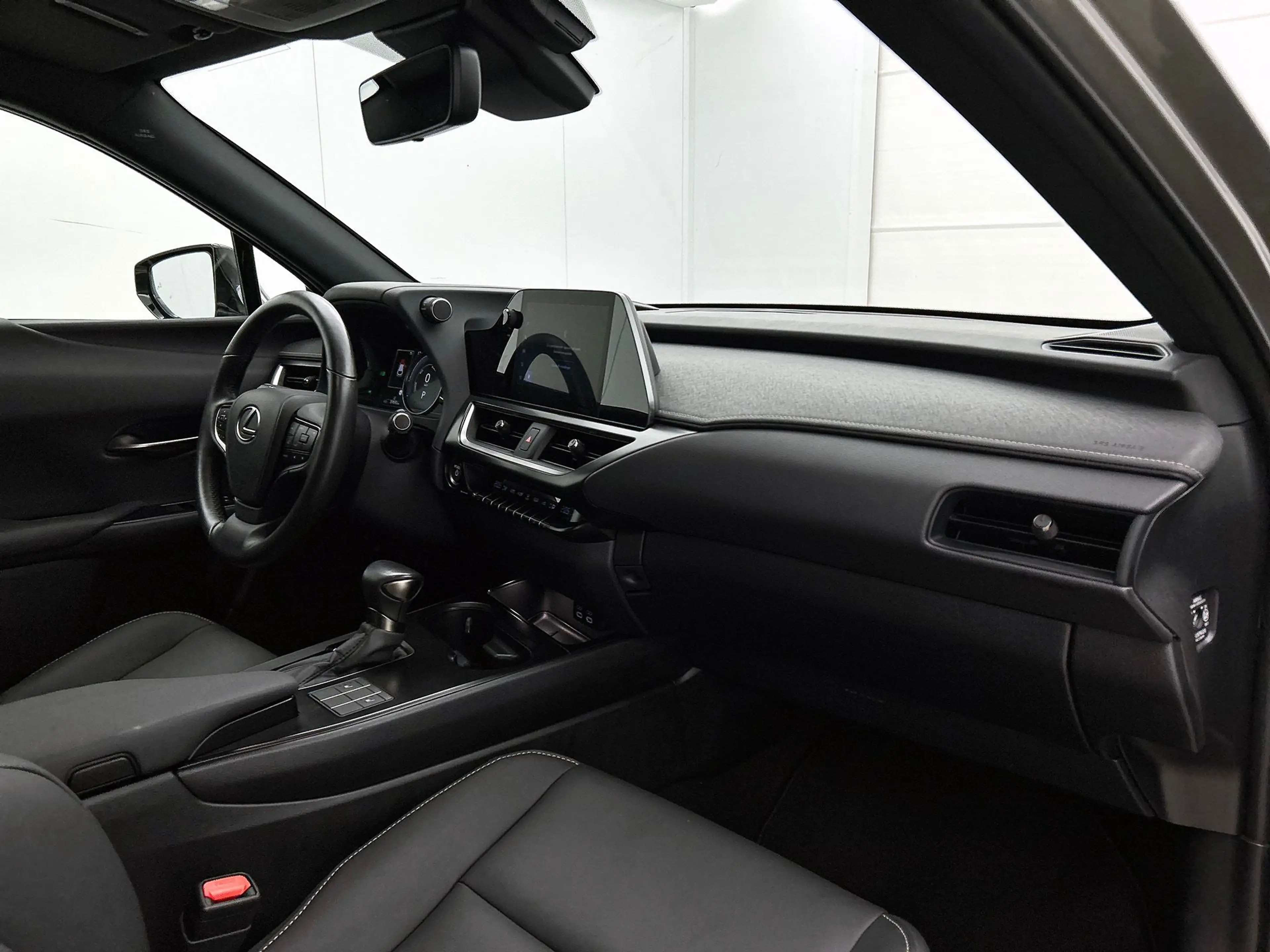 Lexus UX 250h F Sport Line | Automaat | Adaptive Cruise | Leder — photo 6