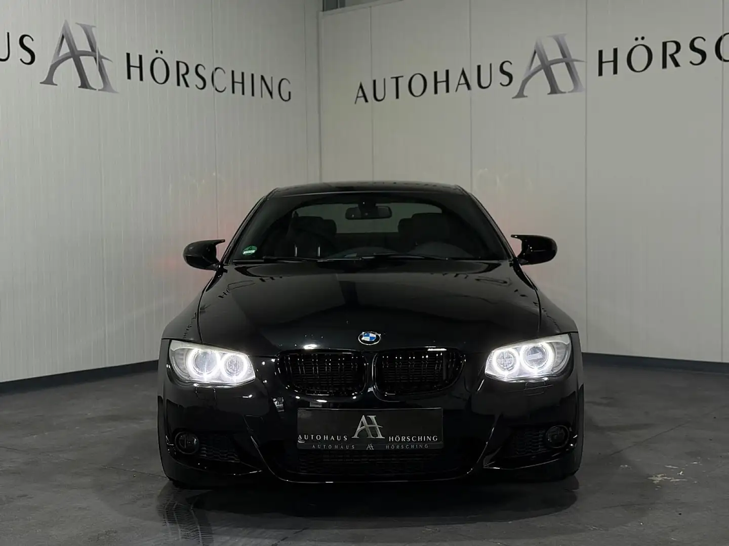 BMW 325 d Coupé Aut.///M-PAKET/// Zwart - 2