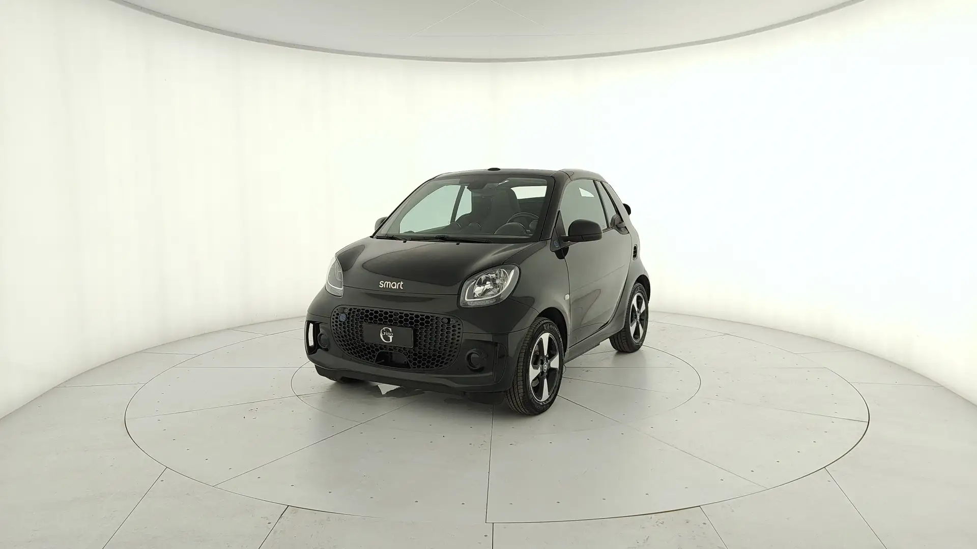 smart forTwo Cabrio eq Passion 22kW Noir - 1