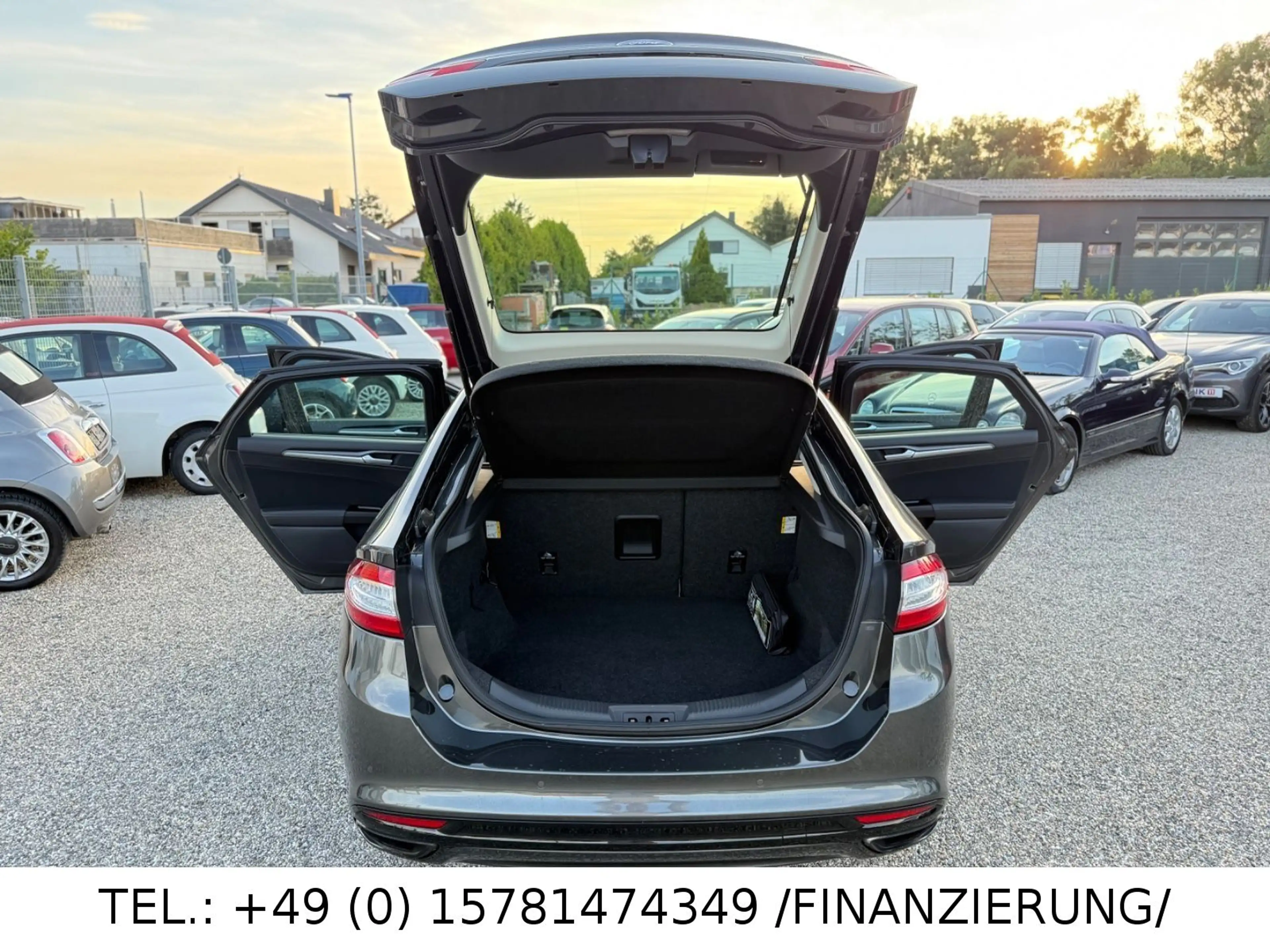 Ford Mondeo Lim. Titanium/ AUTOMATIK/PDC/NAVI/VOLL!/ — photo 12