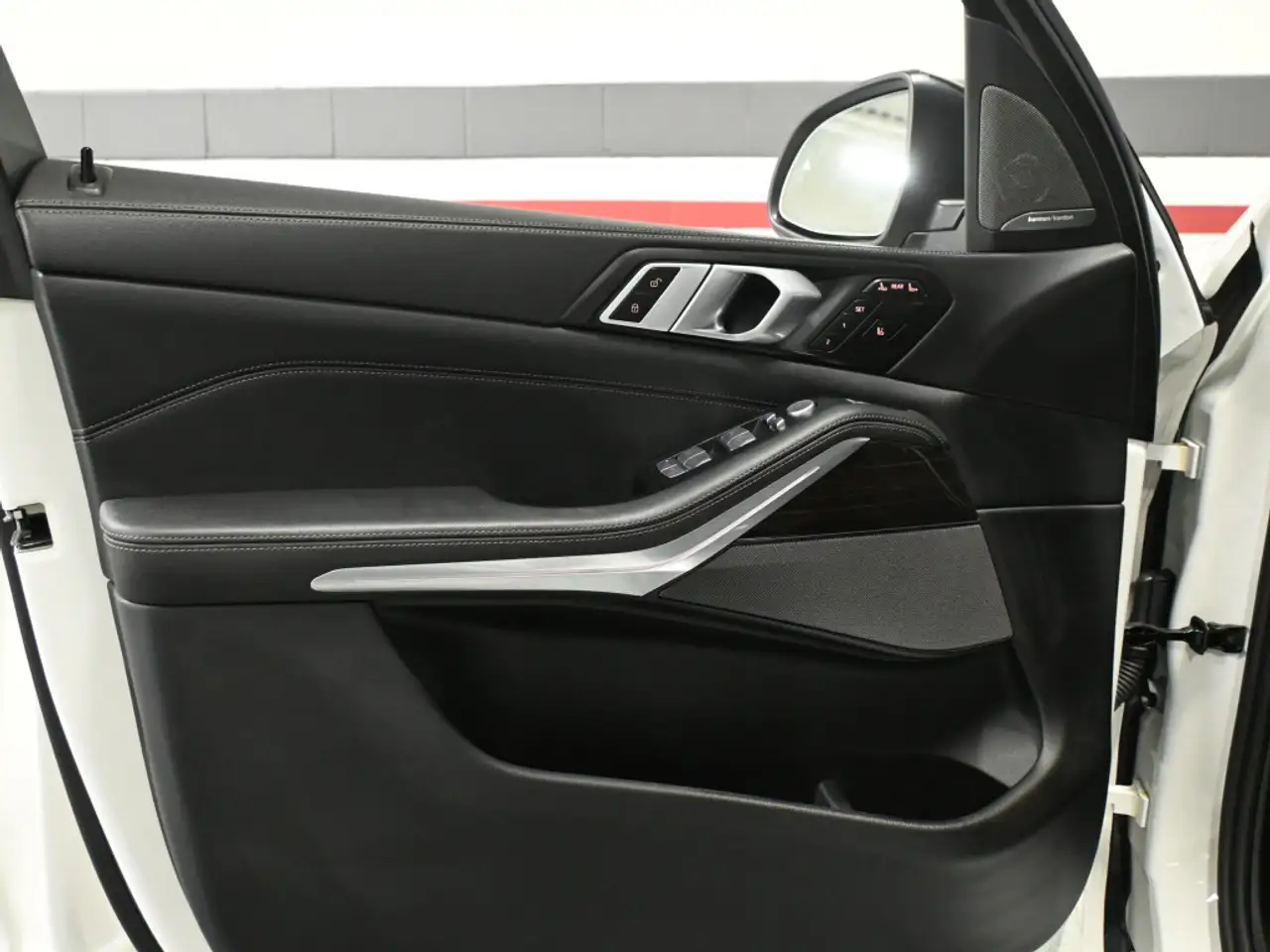 BMW X7 снимка BMW X7