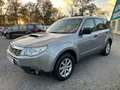 Subaru Forester 2.0D 4x4/Klimaaut./Sitzhzg./AHK/DPF neu Gris - thumbnail 4