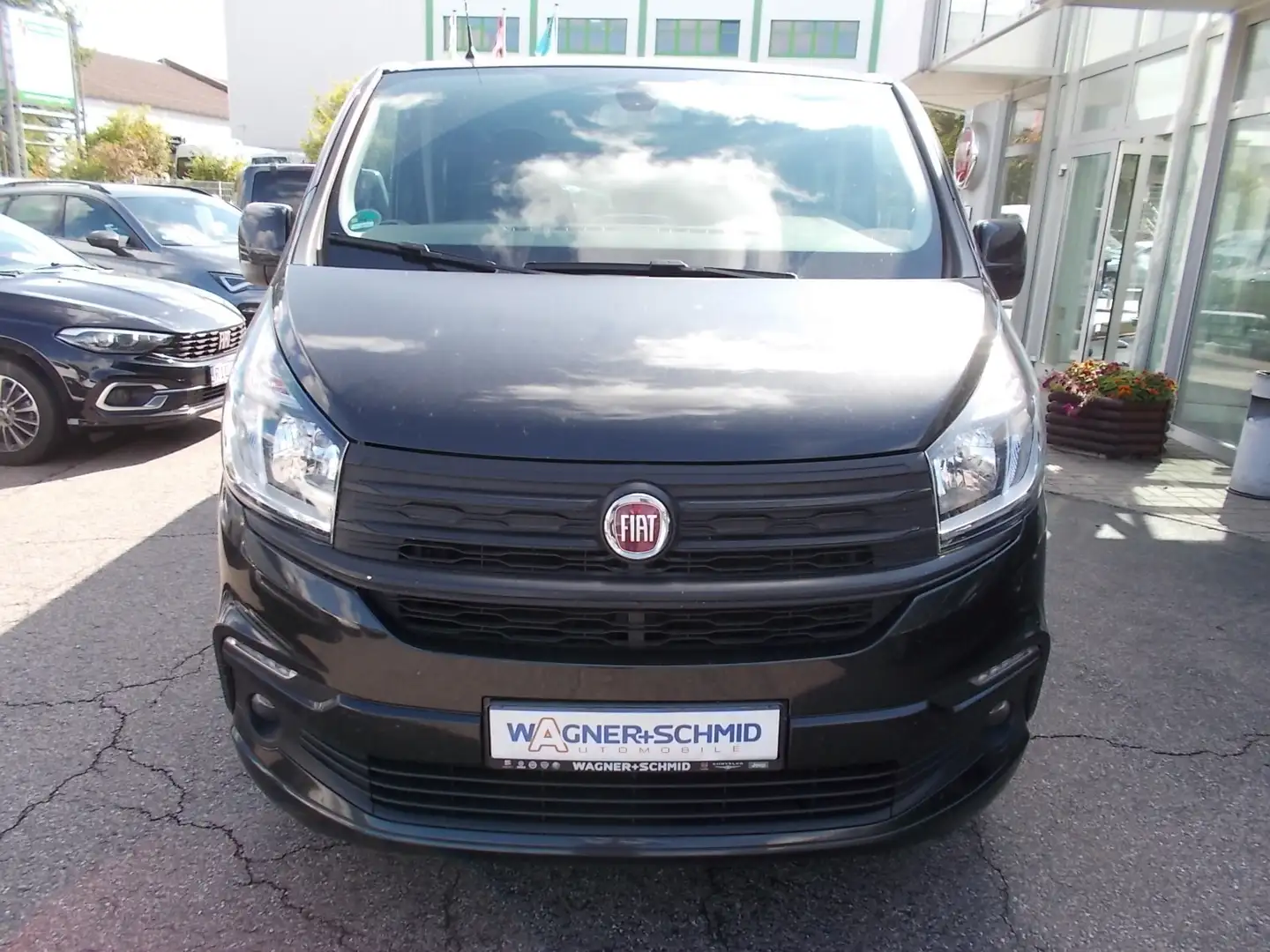 Fiat Talento 2.0 Mjet 145 PS L2H1 8 Sitzer *UNFALL* Schwarz - 2