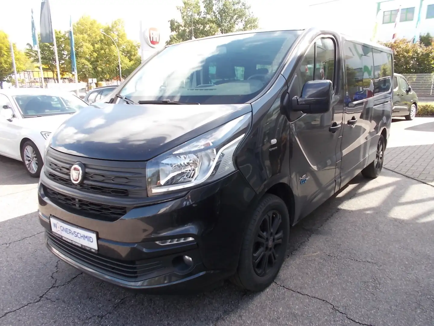 Fiat Talento 2.0 Mjet 145 PS L2H1 8 Sitzer *UNFALL* Noir - 1